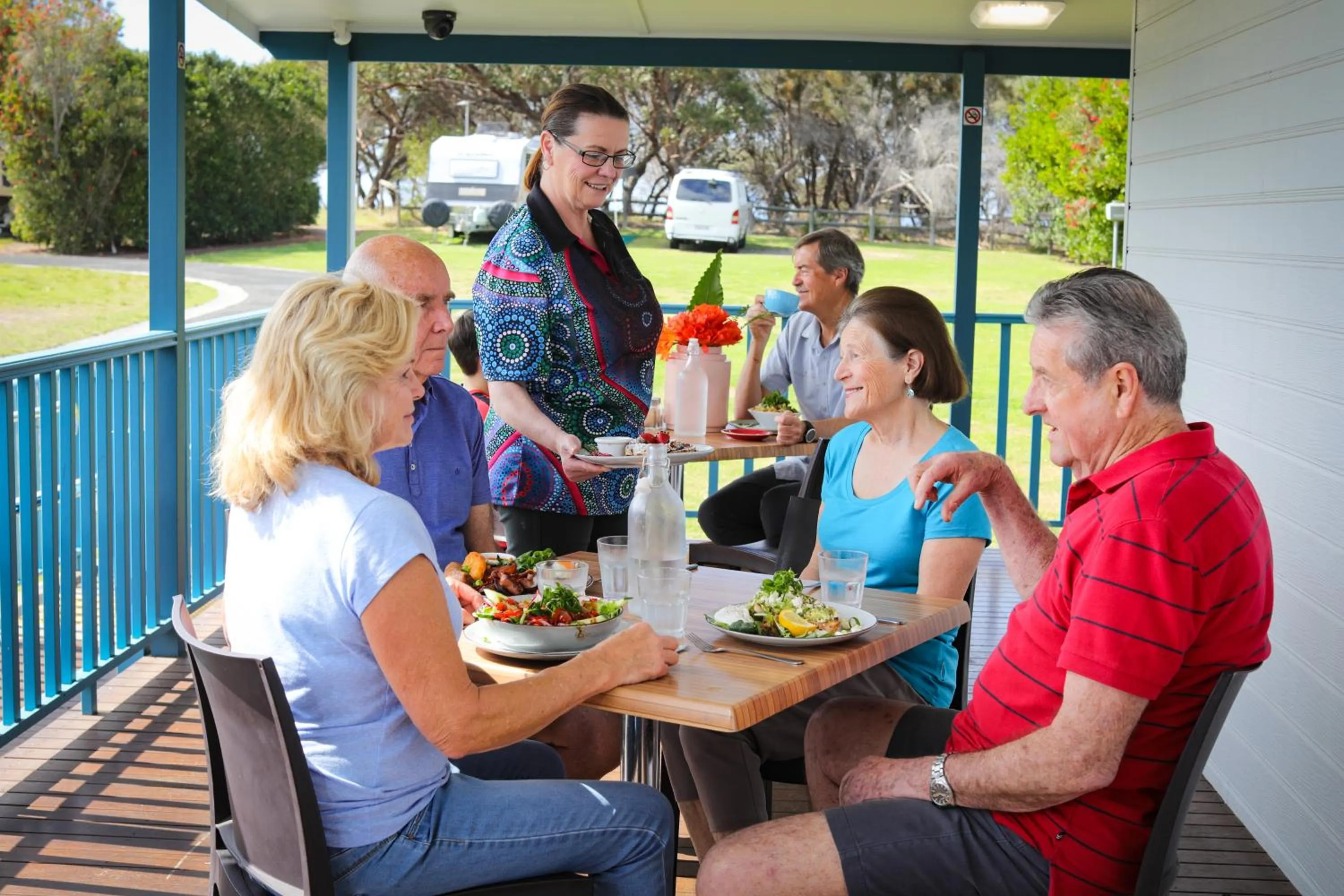People in Corrimal Beach Tourist Park
