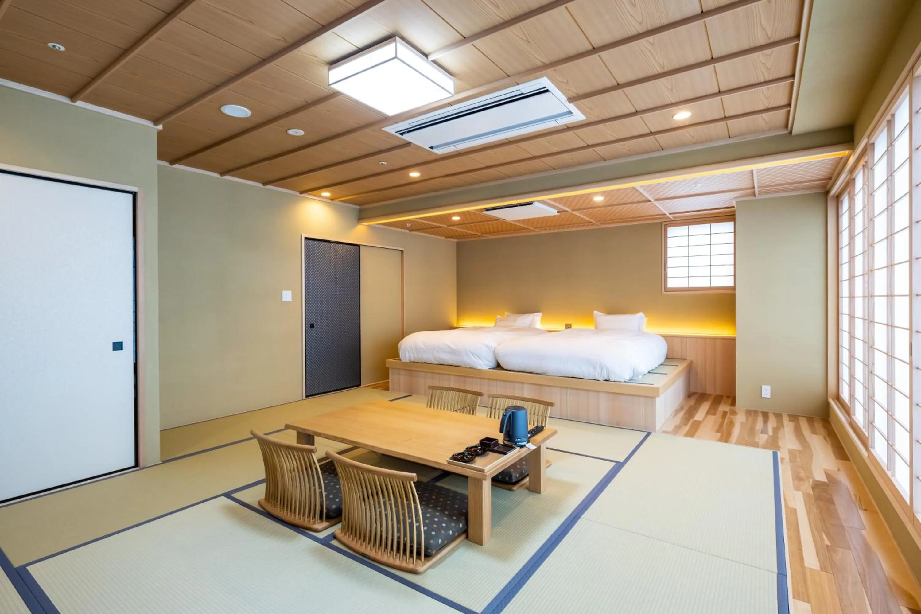 Photo of the whole room, Bed in Ryokan Ginkaku Kyoto