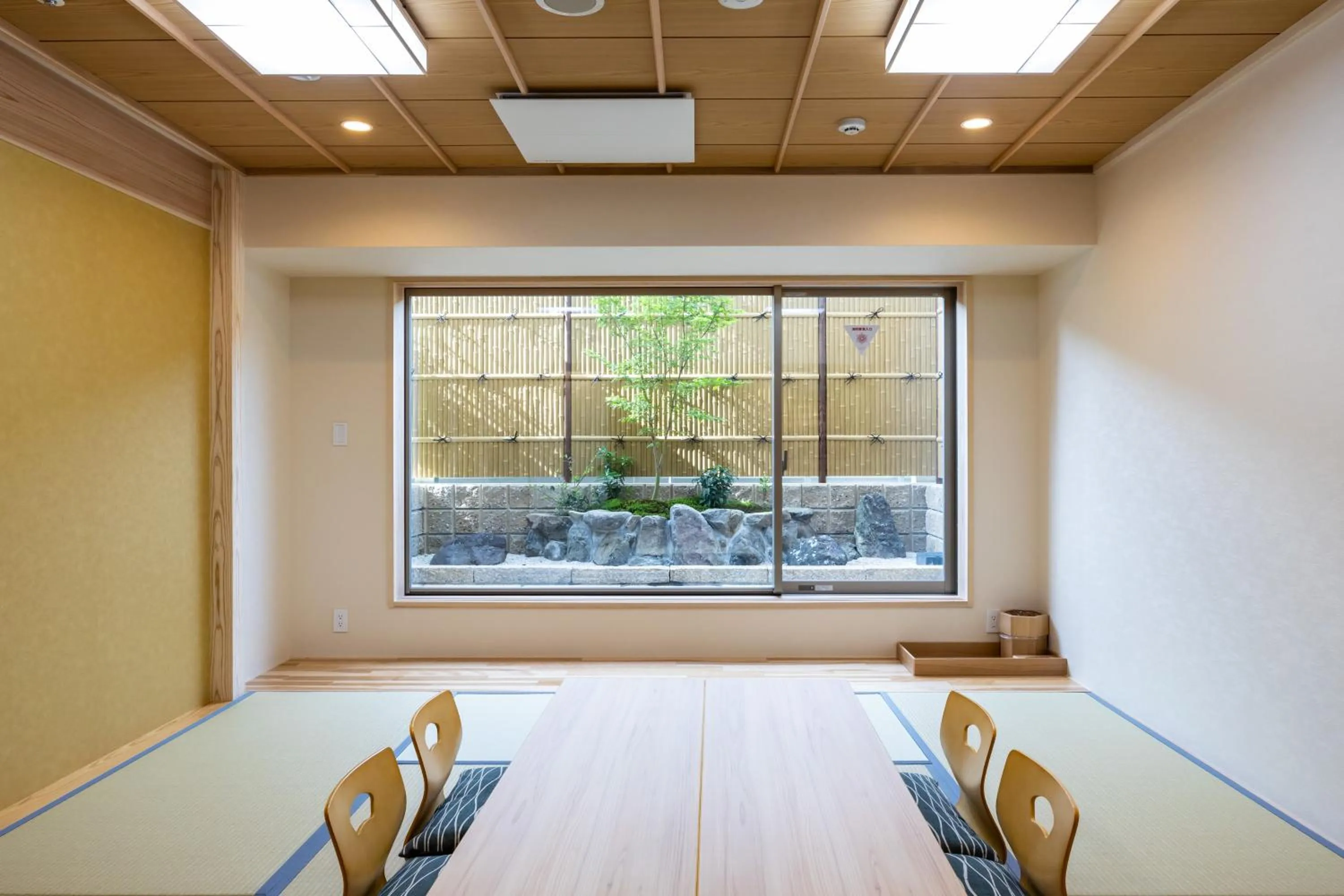 Photo of the whole room in Ryokan Ginkaku Kyoto