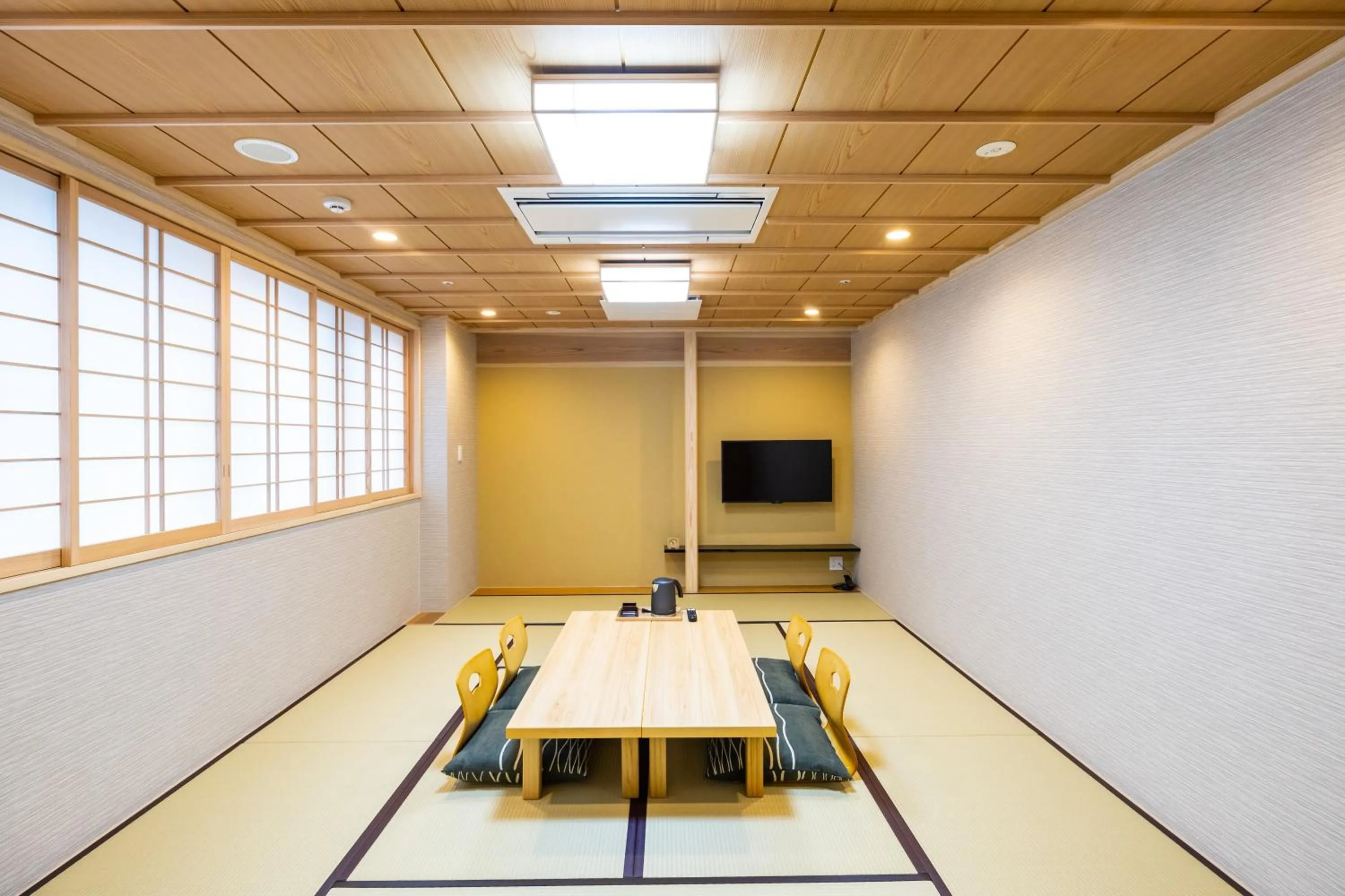 Photo of the whole room in Ryokan Ginkaku Kyoto