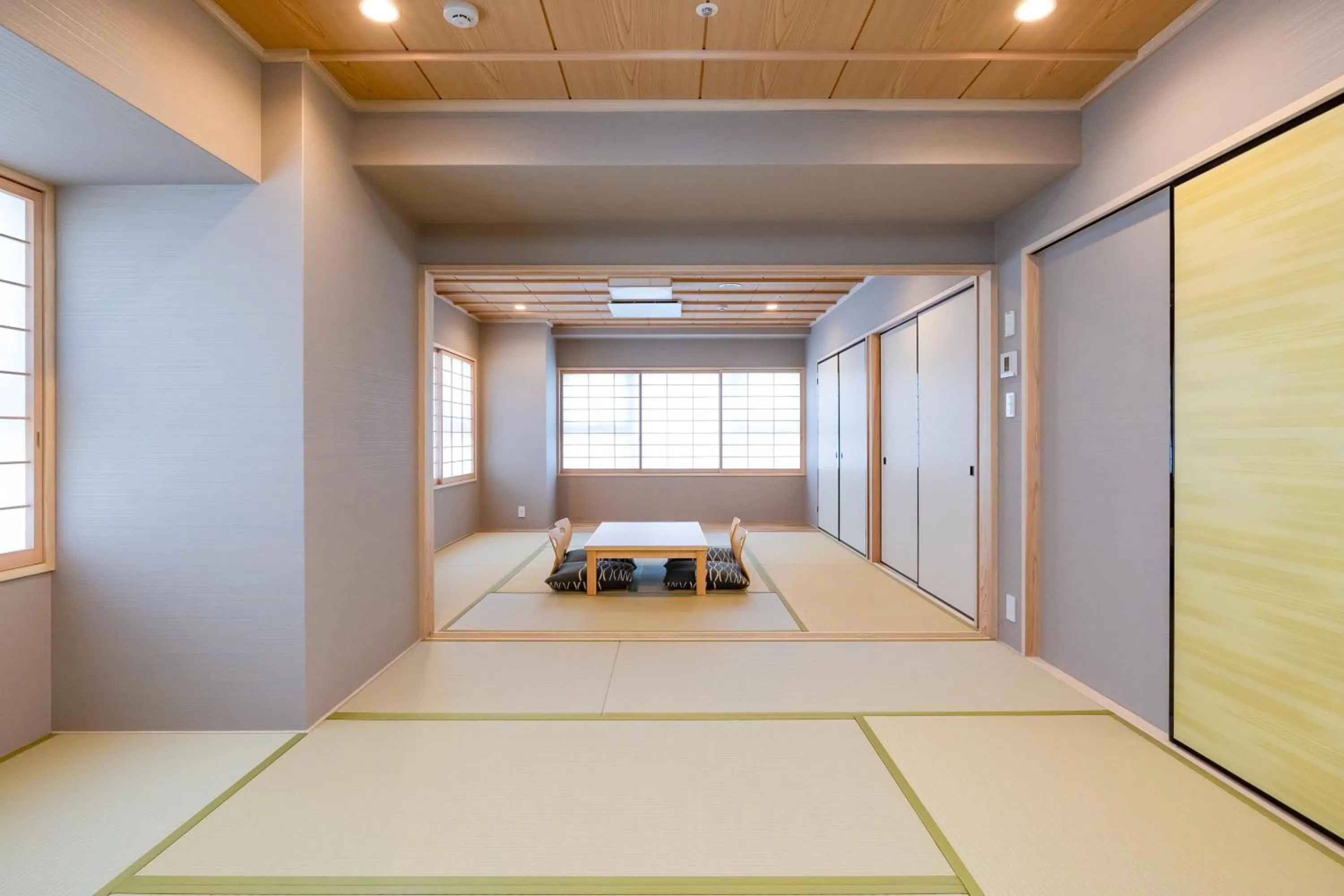 Photo of the whole room in Ryokan Ginkaku Kyoto