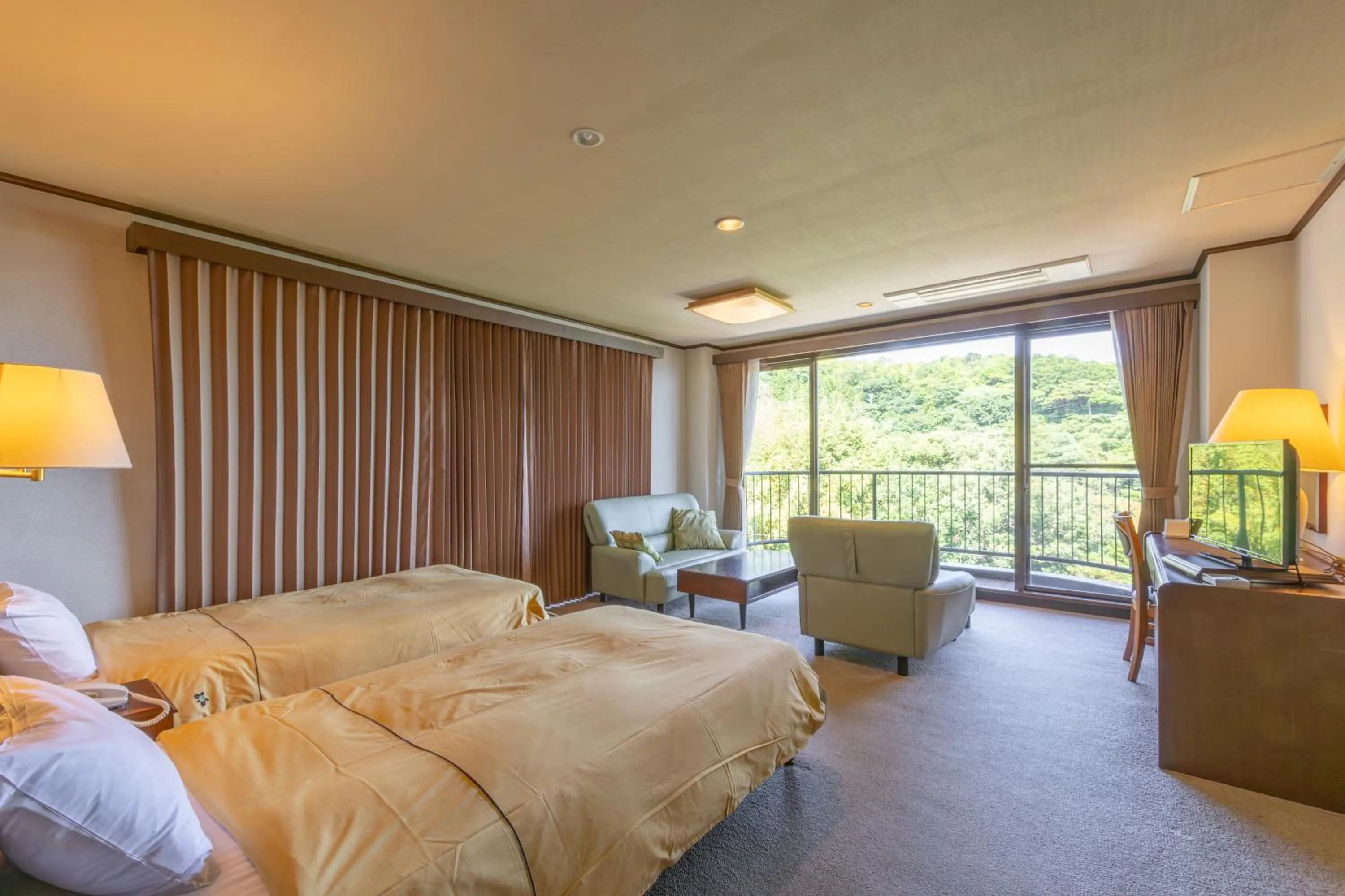 Bed in Atagawa Prince Hotel