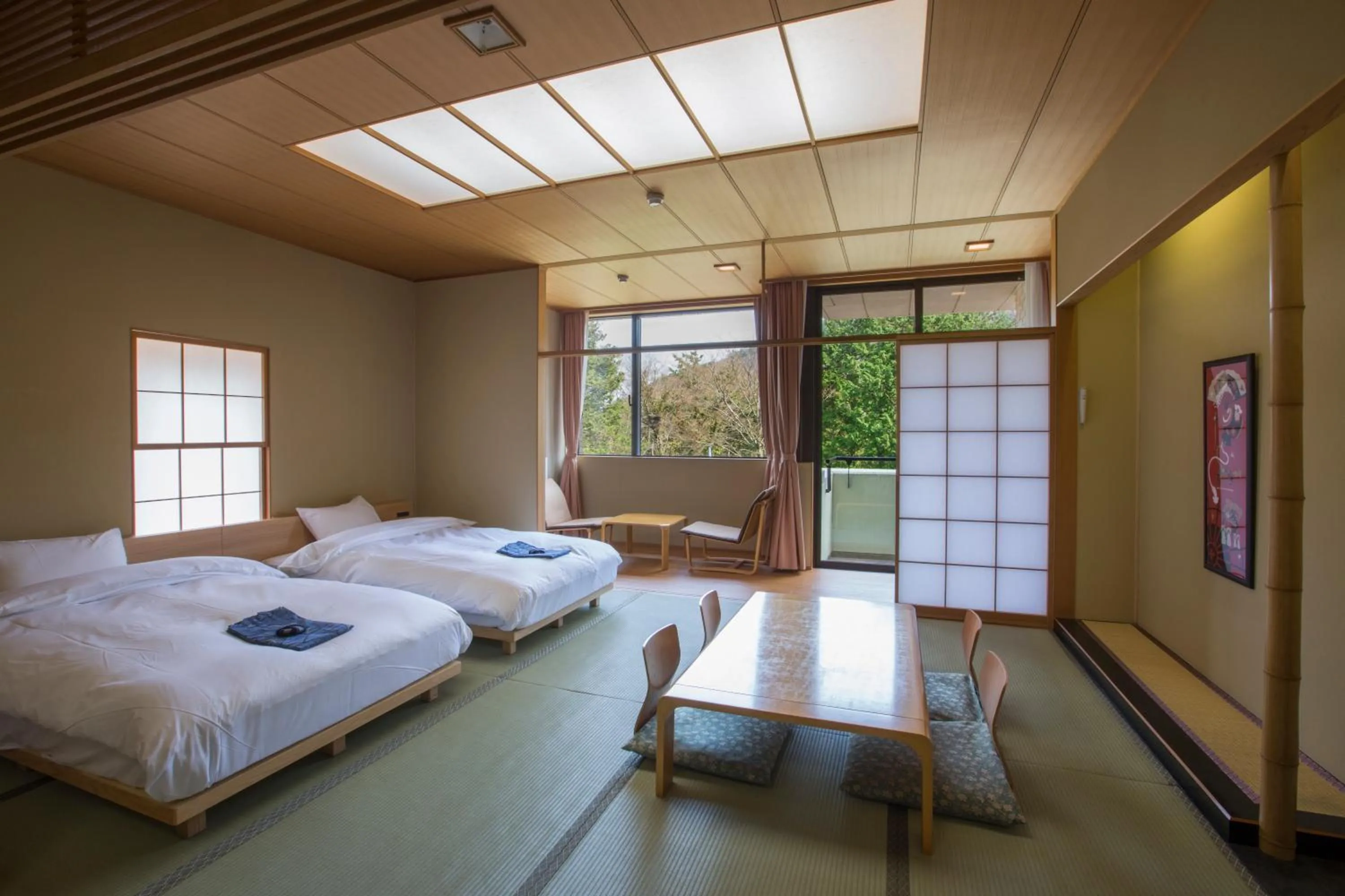 Superior Japanese-Style Room with shared bathroom (Spa One Day Ticket Included) in Hakone Kowakien Miyamafurin