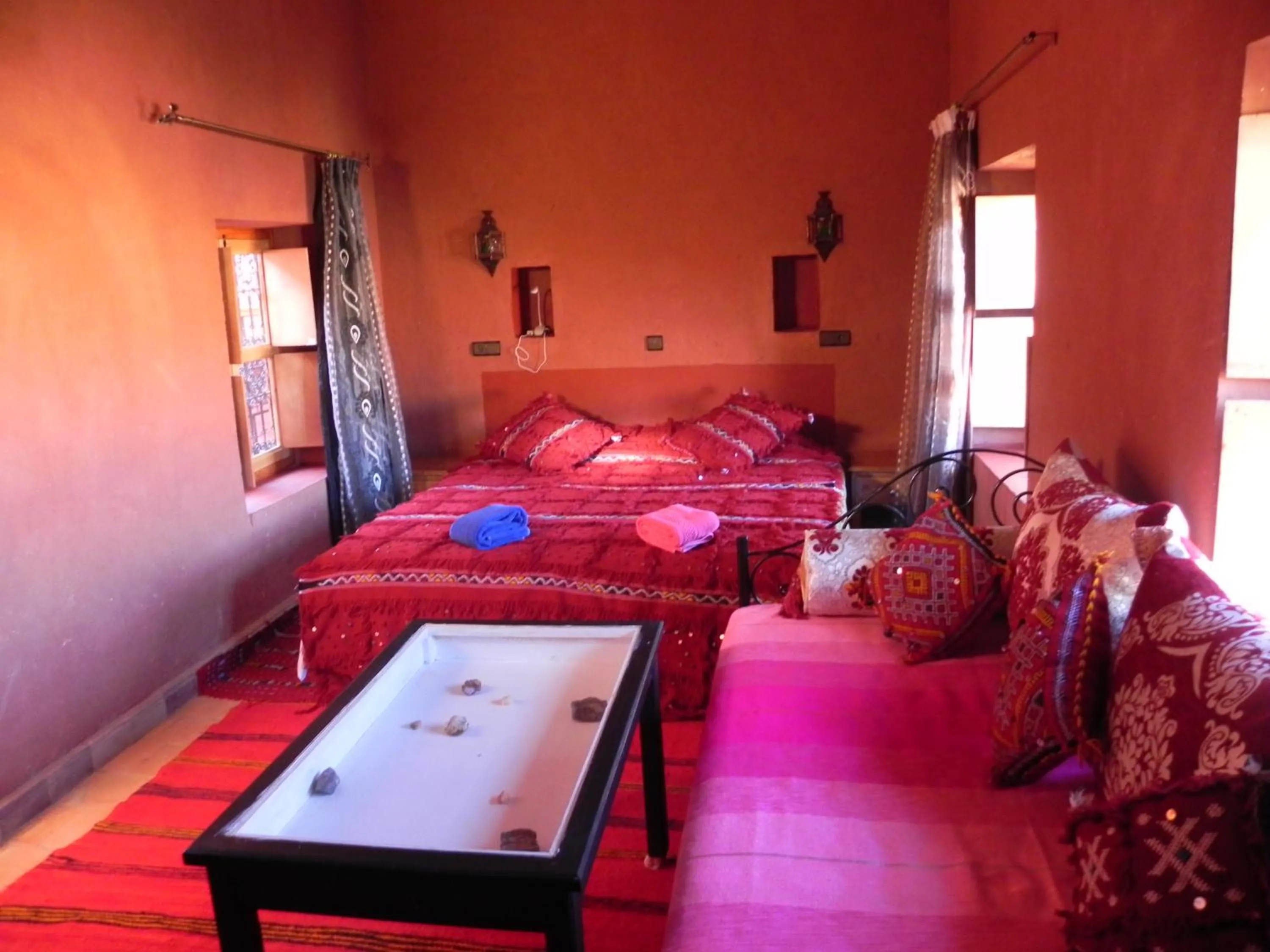 Bed in Kasbah Petit Nomade