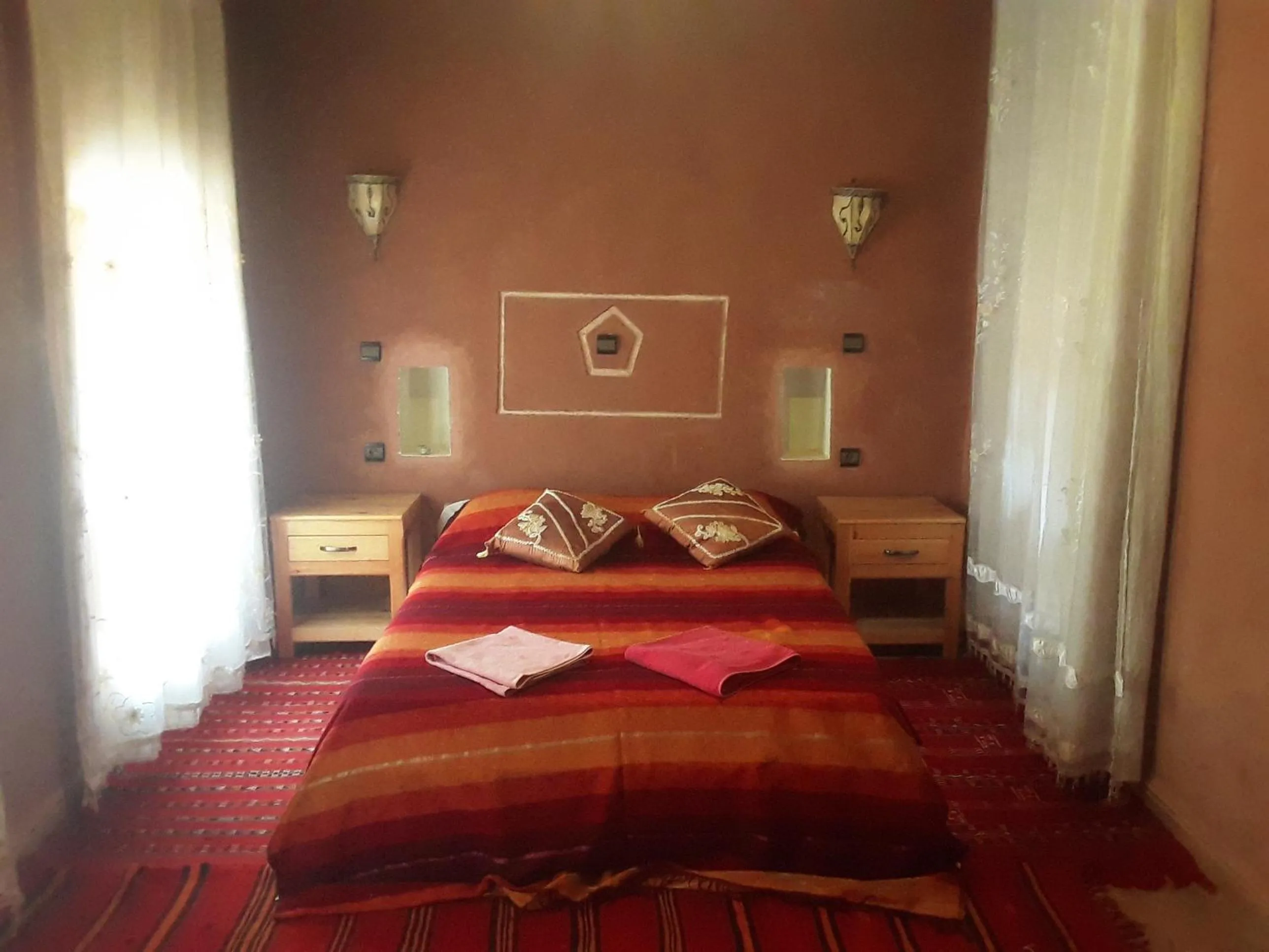 Bed in Kasbah Petit Nomade