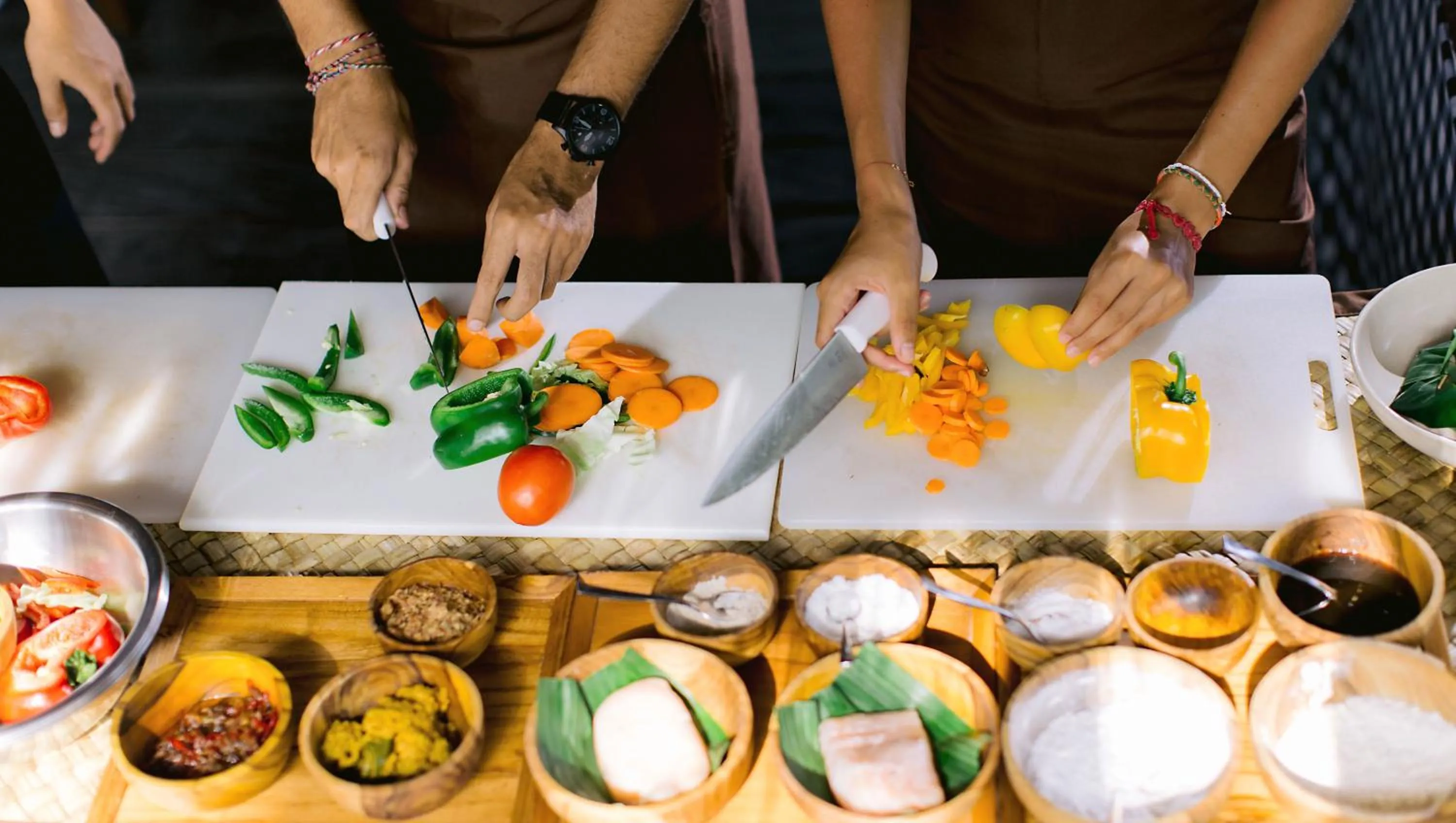 Restaurant/places to eat in Tejaprana Resort & Spa