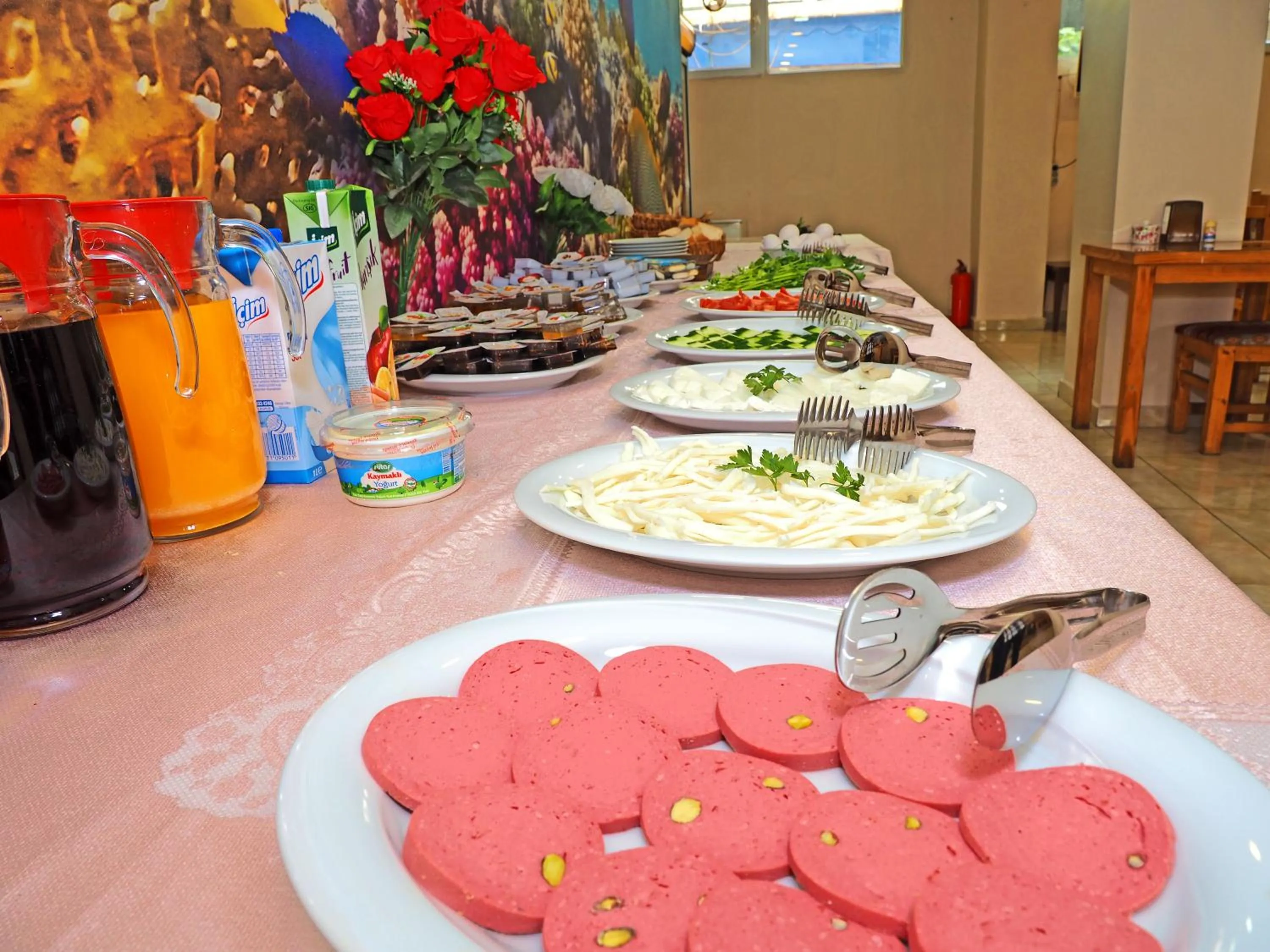 Food and drinks in Seyri Istanbul Hotel