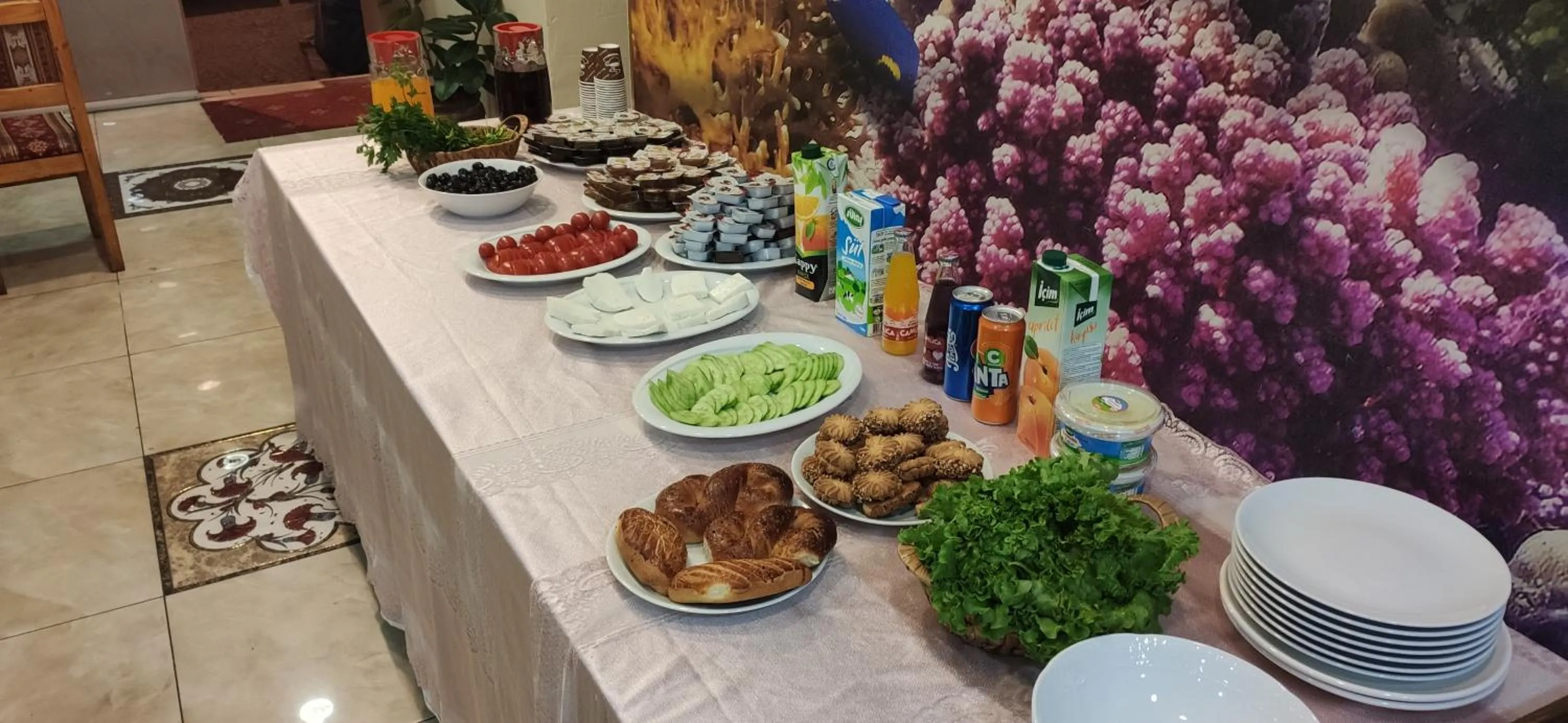 Food and drinks in Seyri Istanbul Hotel