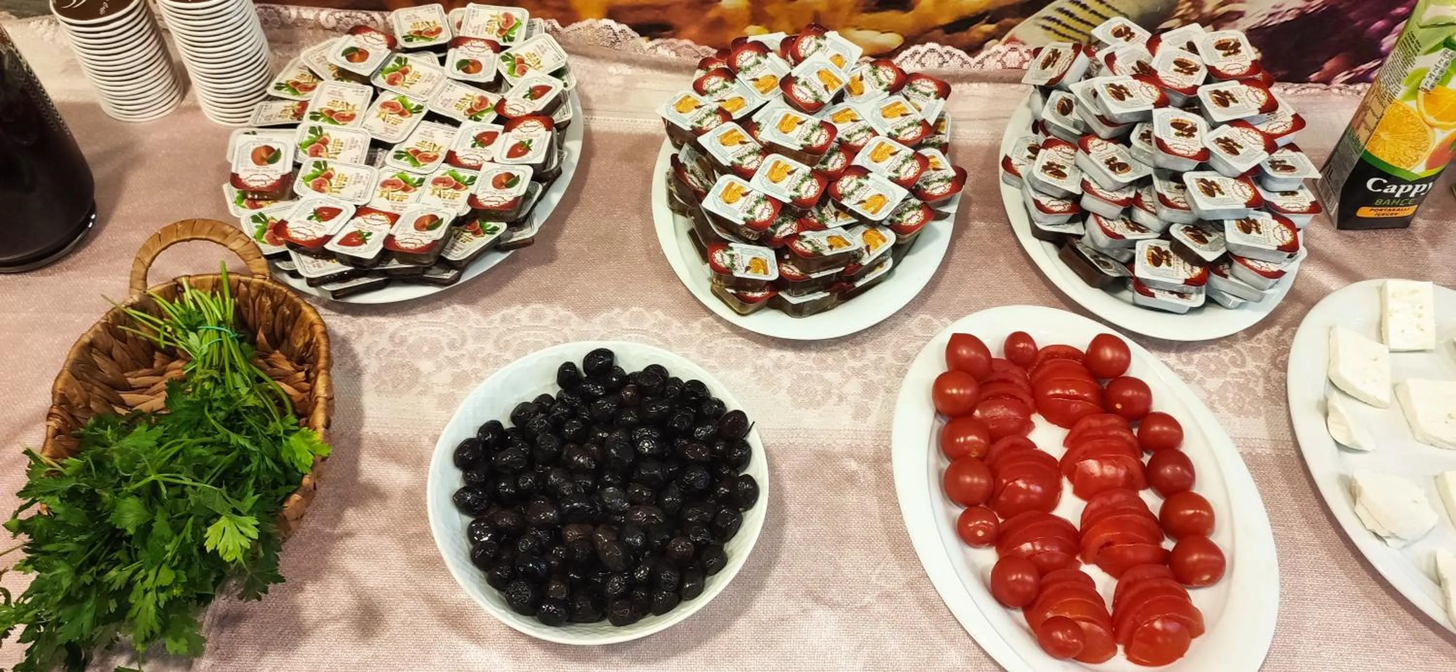 Food and drinks in Seyri Istanbul Hotel