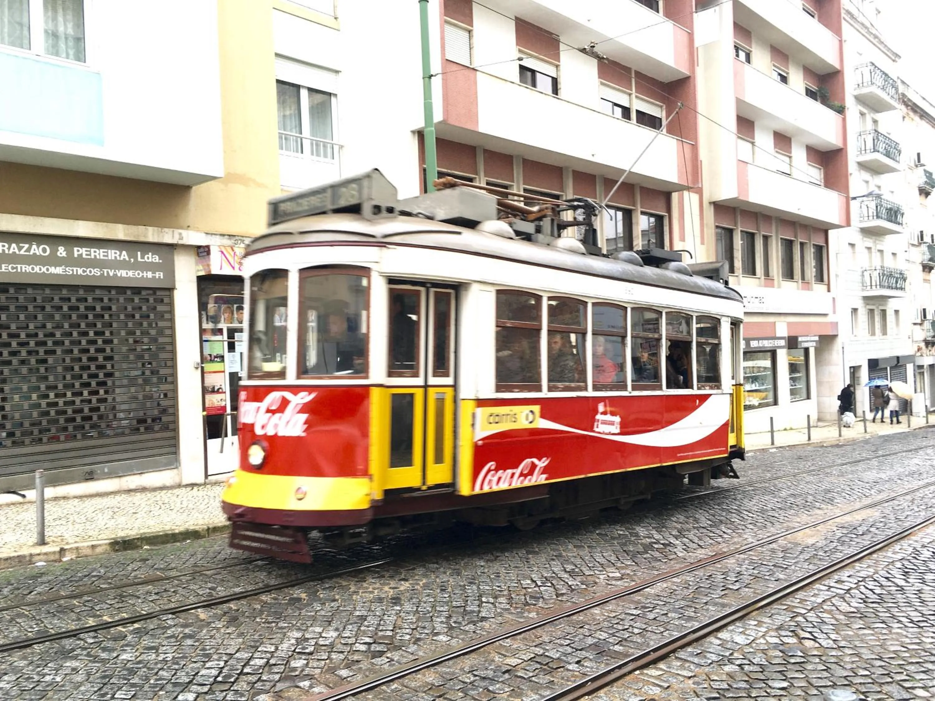 Day in lisbon Home host