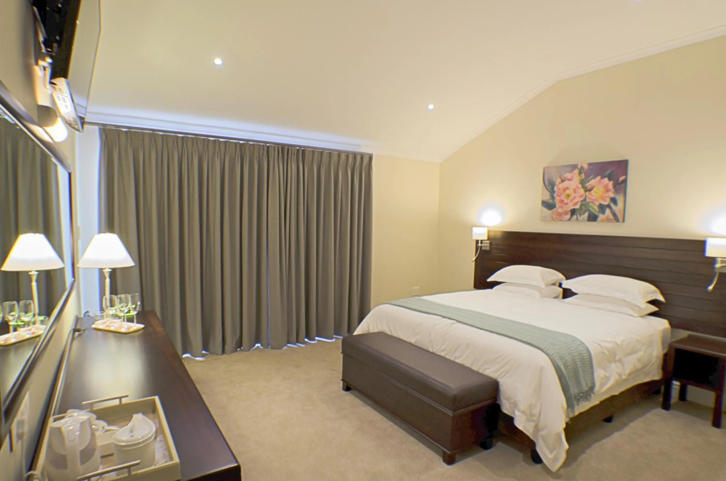 Bedroom, Bed in Clos Malverne Wine Estate