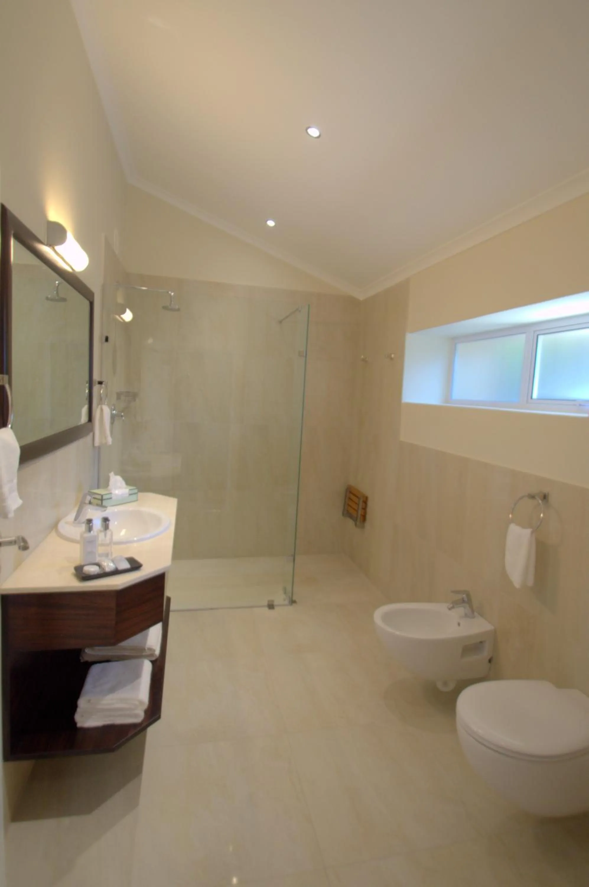 Bathroom in Clos Malverne Wine Estate