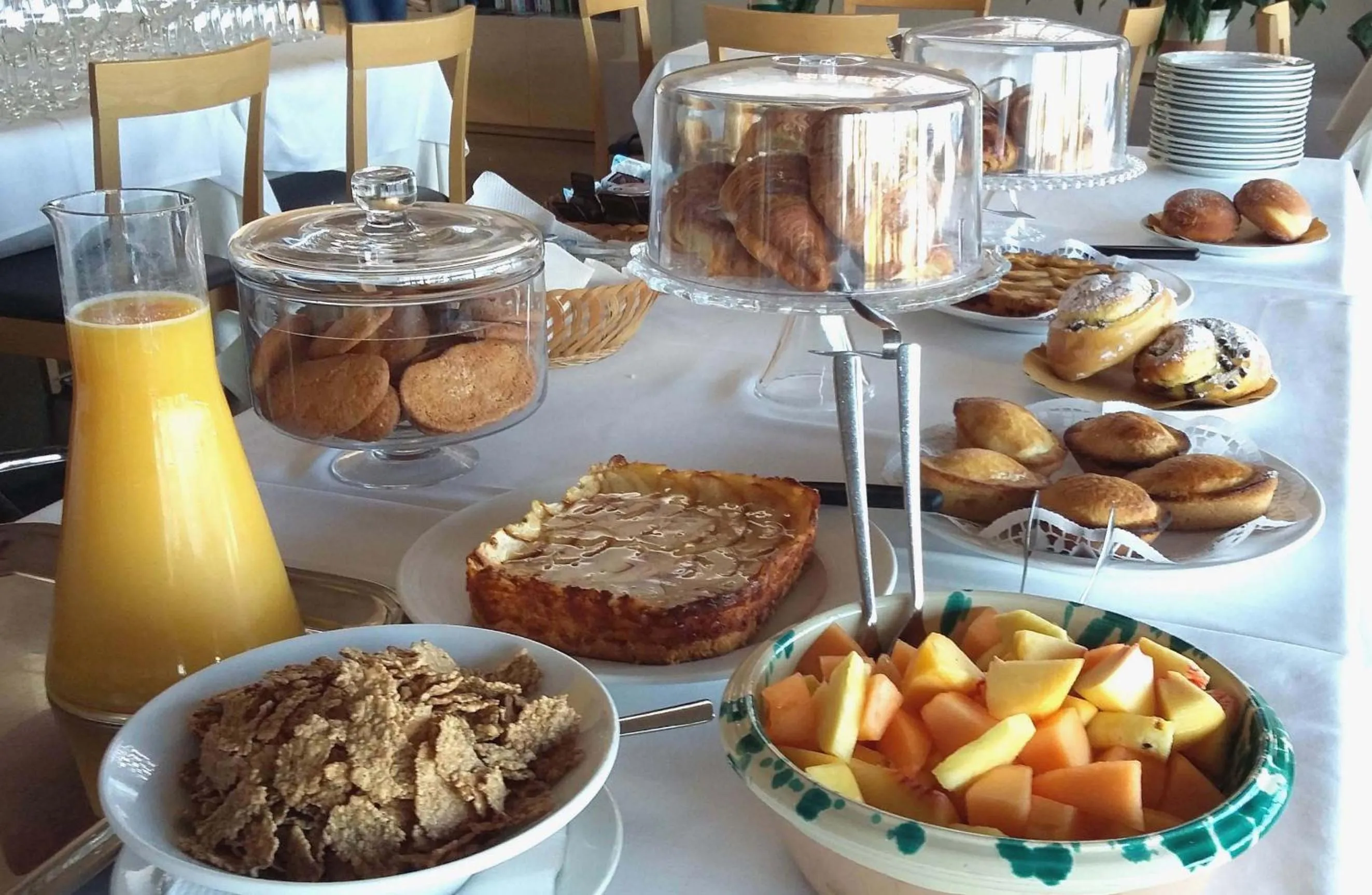 Buffet breakfast in Hotel Grecale