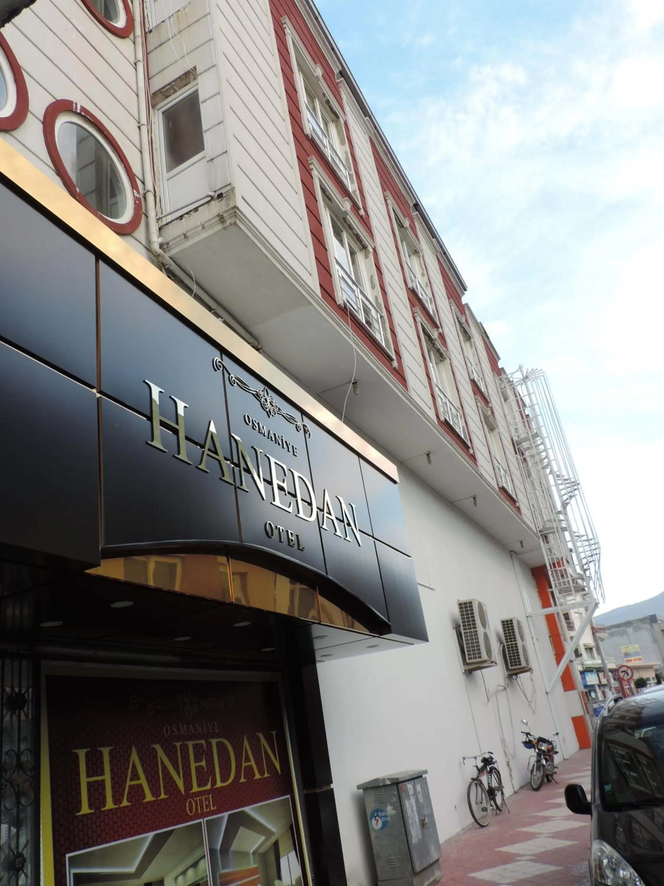 Facade/entrance in Osmaniye Hanedan Otel