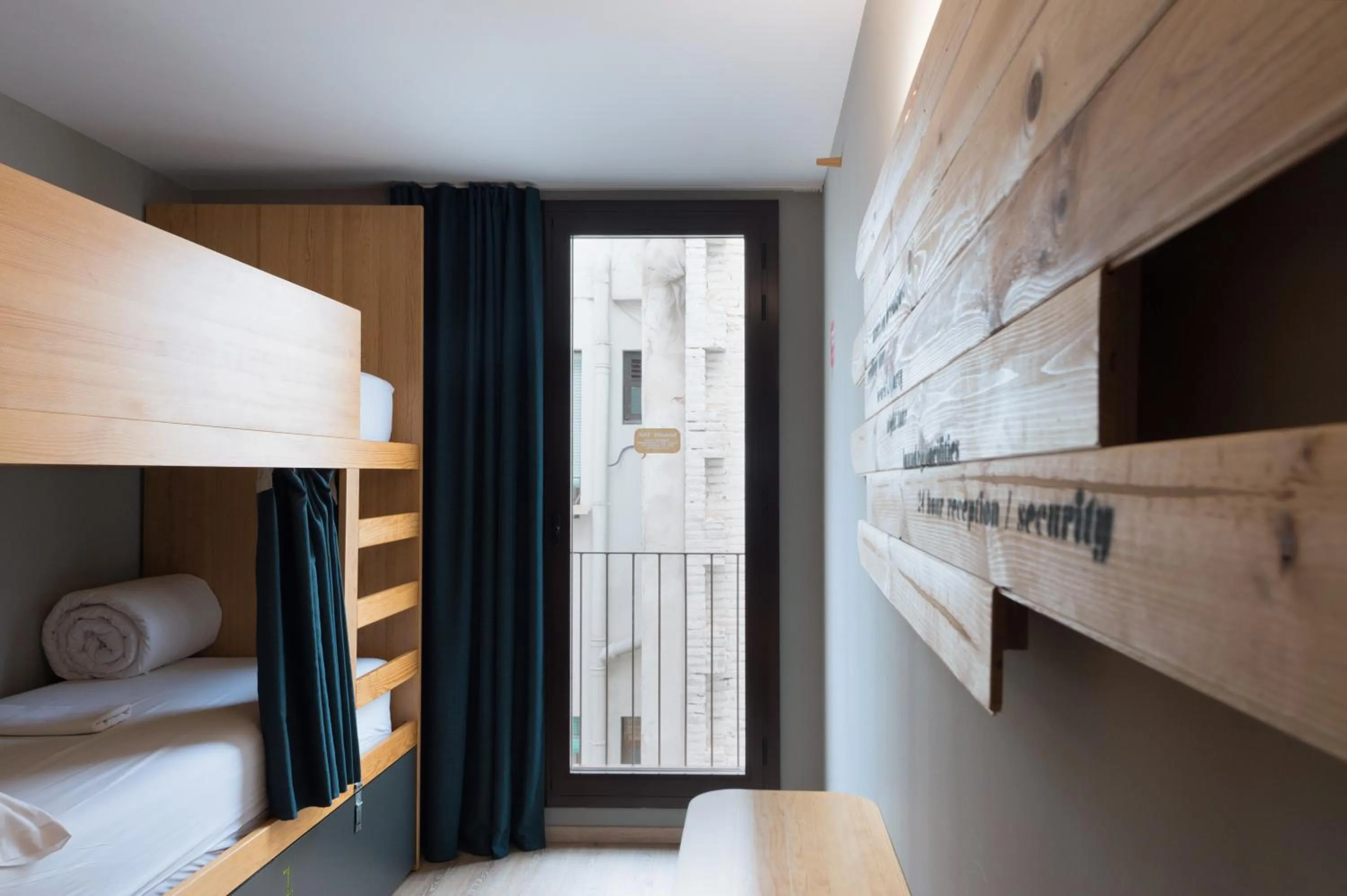 Bedroom, Bed in Yeah Barcelona Hostel