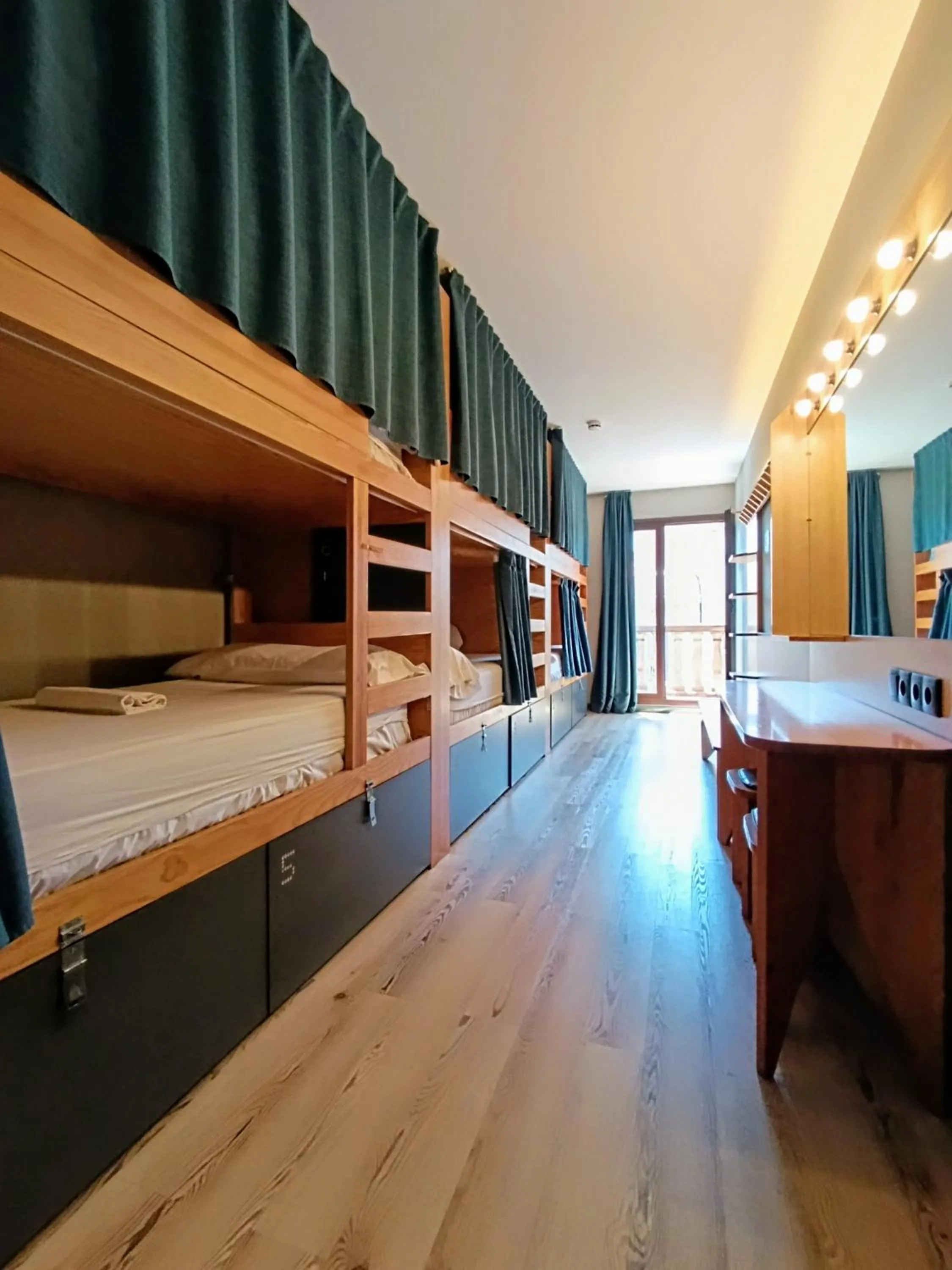 Bedroom, Bed in Yeah Barcelona Hostel