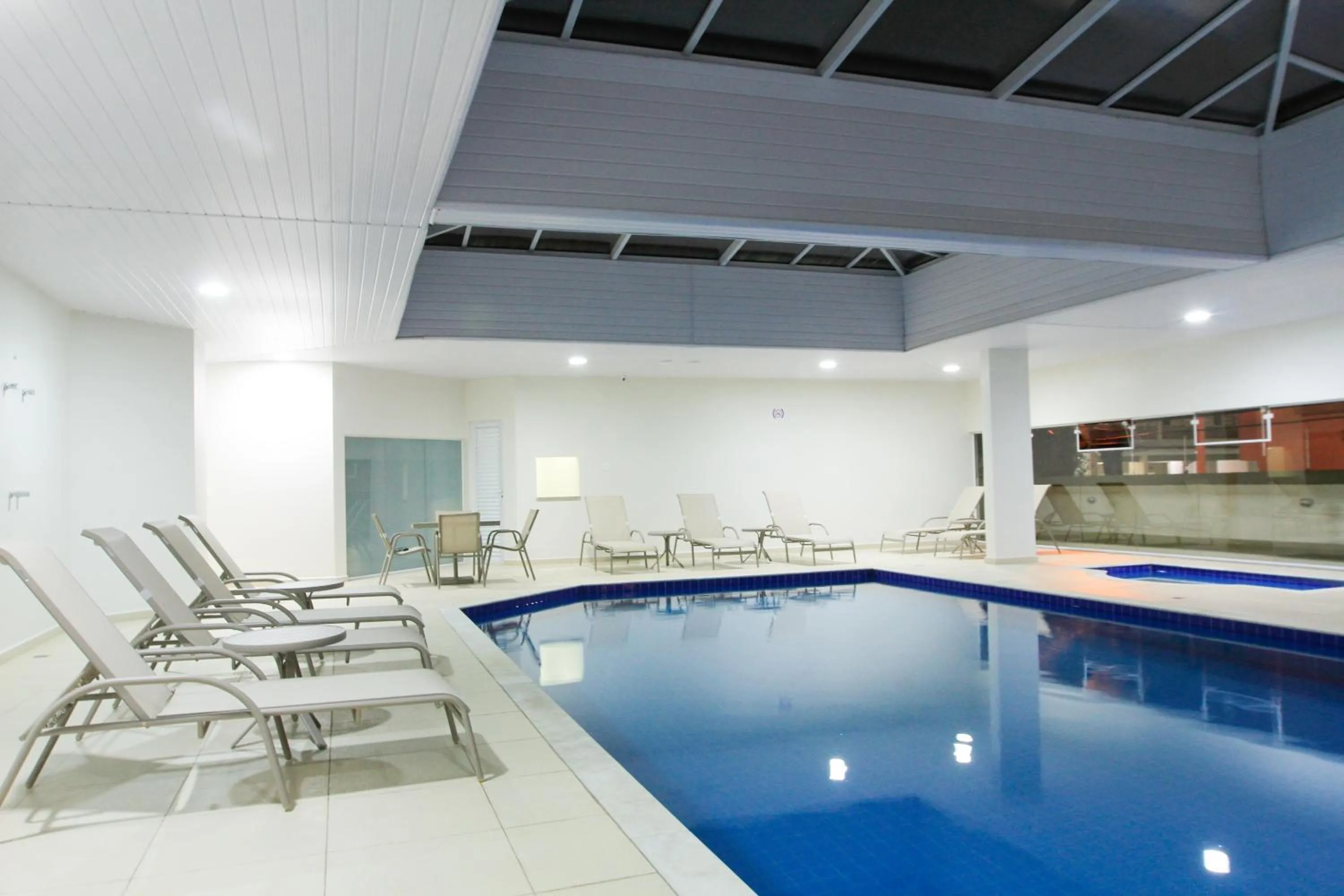 Swimming pool in The World Indaiatuba