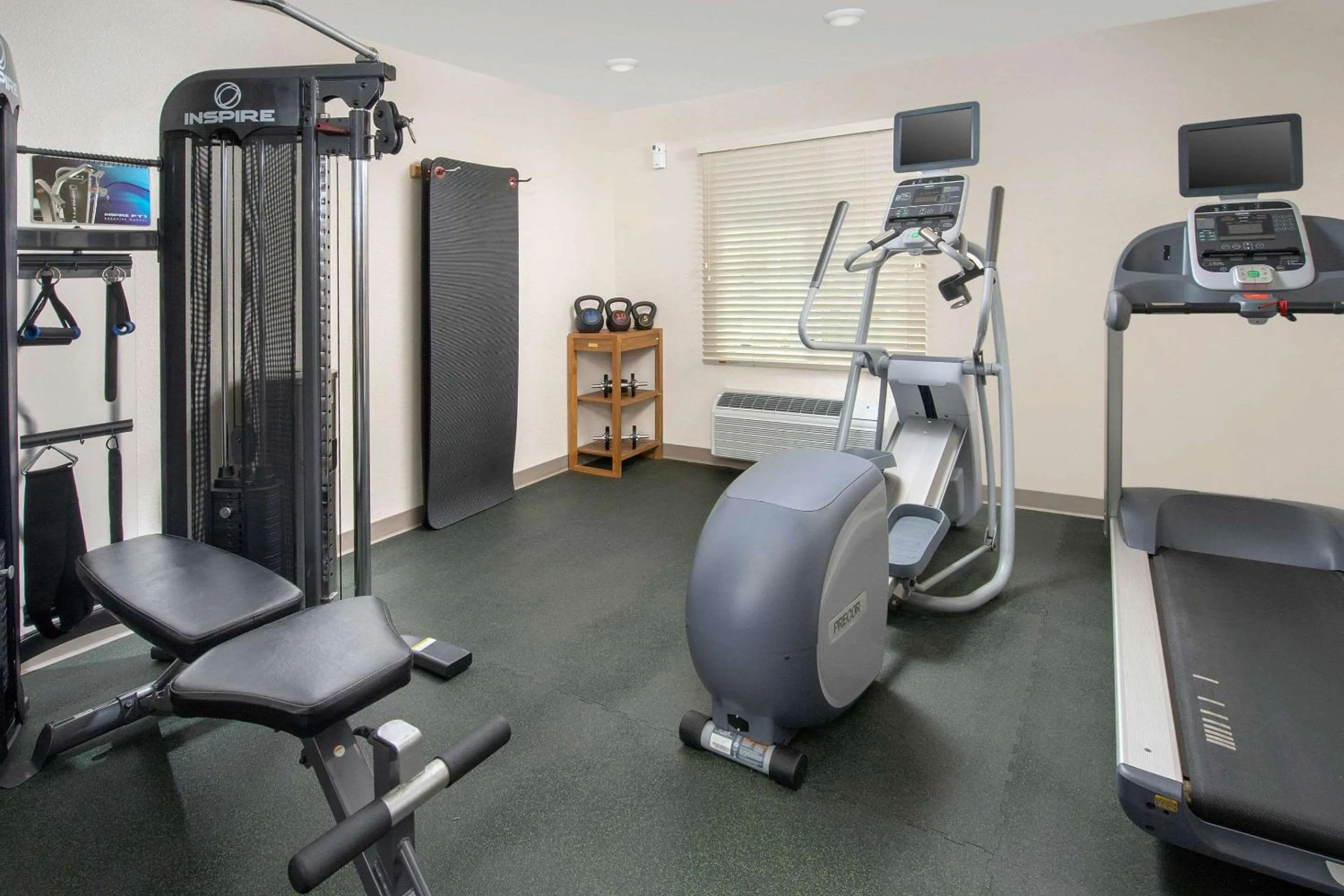 Spa and wellness centre/facilities in WoodSpring Suites Broken Arrow