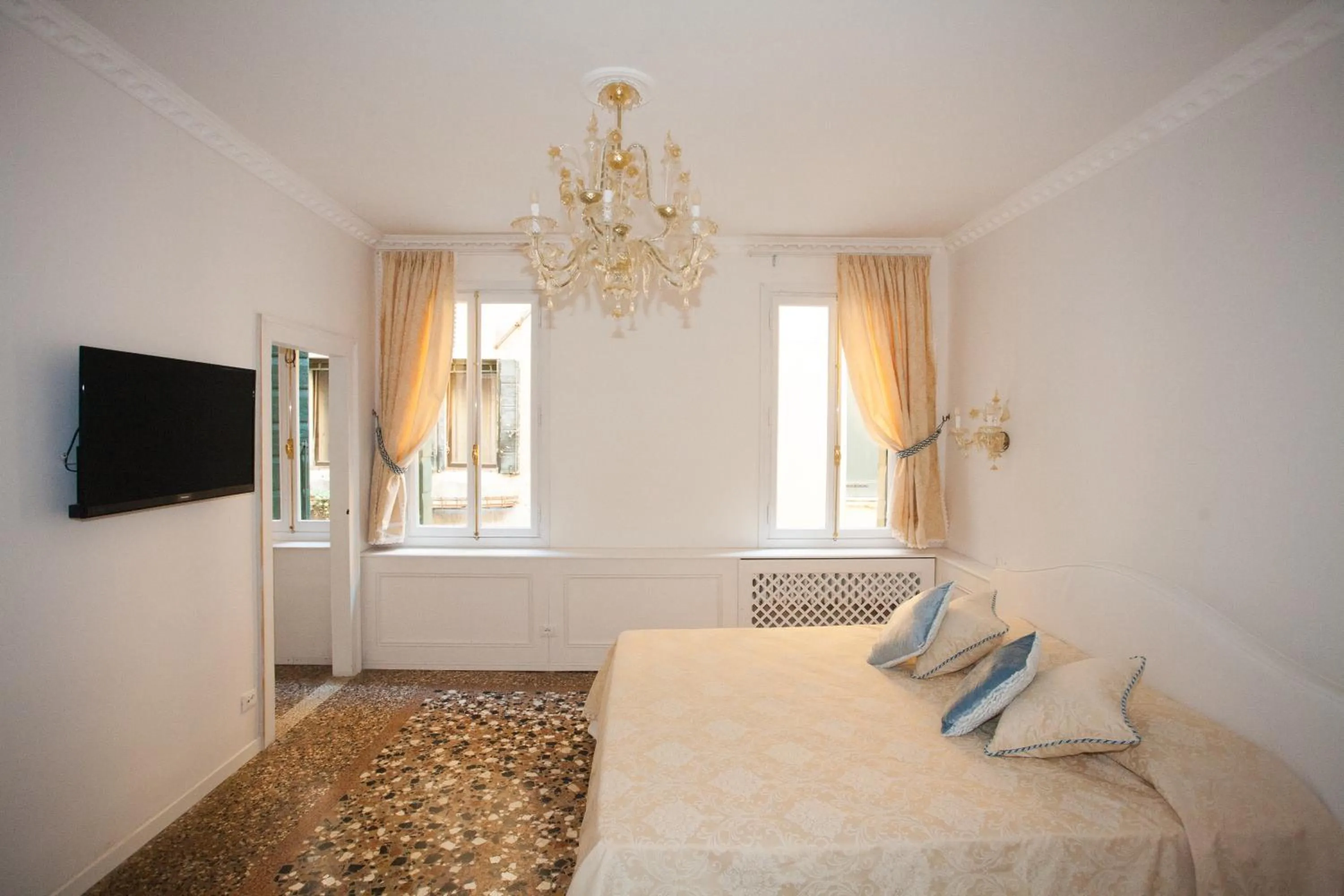 Photo of the whole room, Bed in Antico Mercato