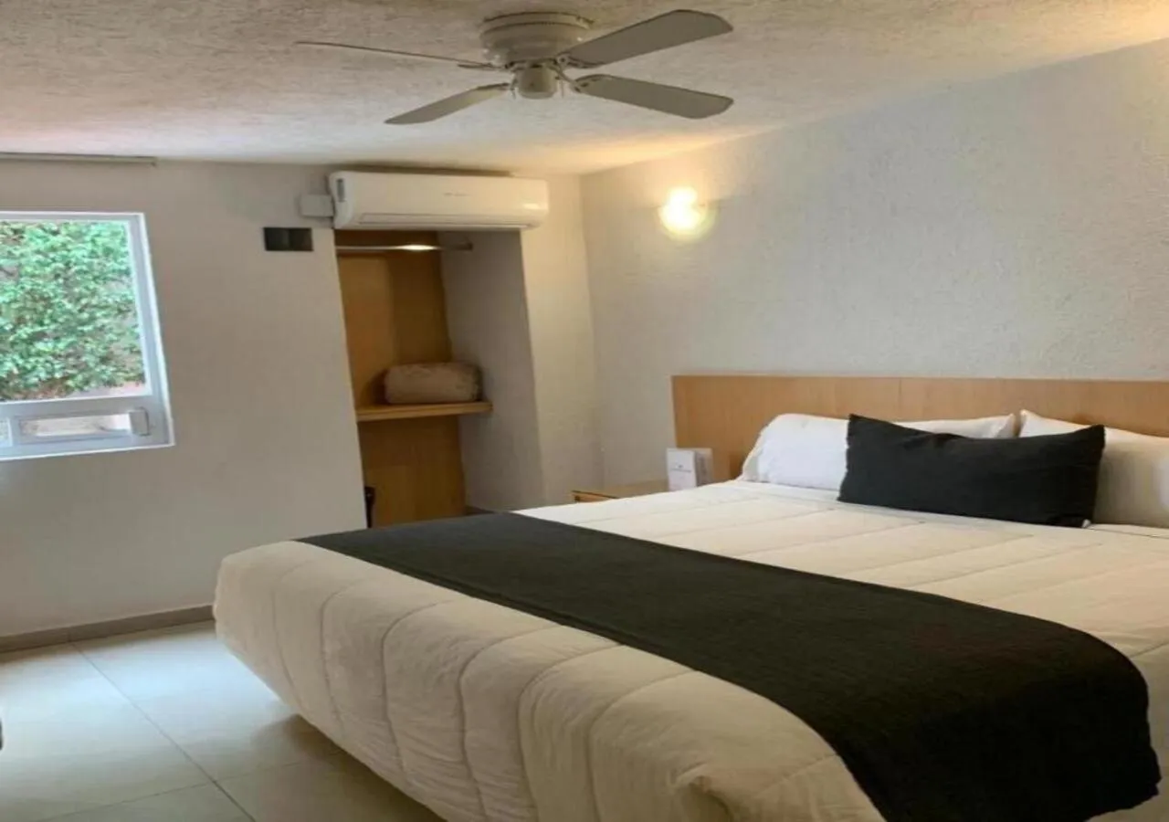 Bed in Hotel Emperador centro Guadalajara y Remodelado