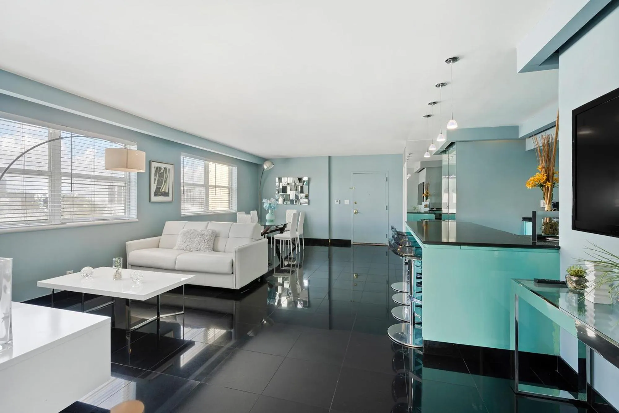 Seating area in Casa Grande Suites on Ocean Drive