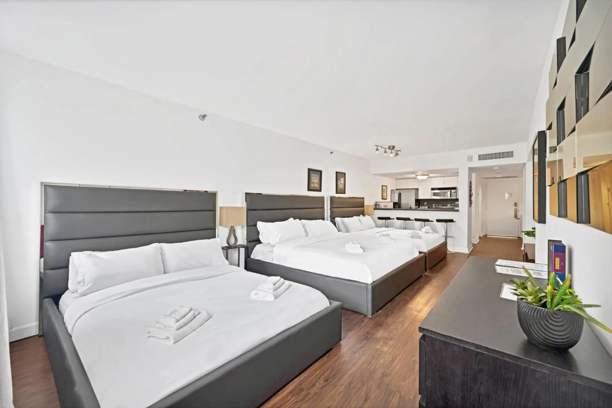 Bed in Casa Grande Suites on Ocean Drive