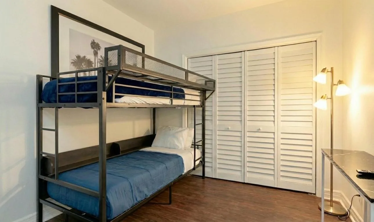 bunk bed, Bed in Casa Grande Suites on Ocean Drive