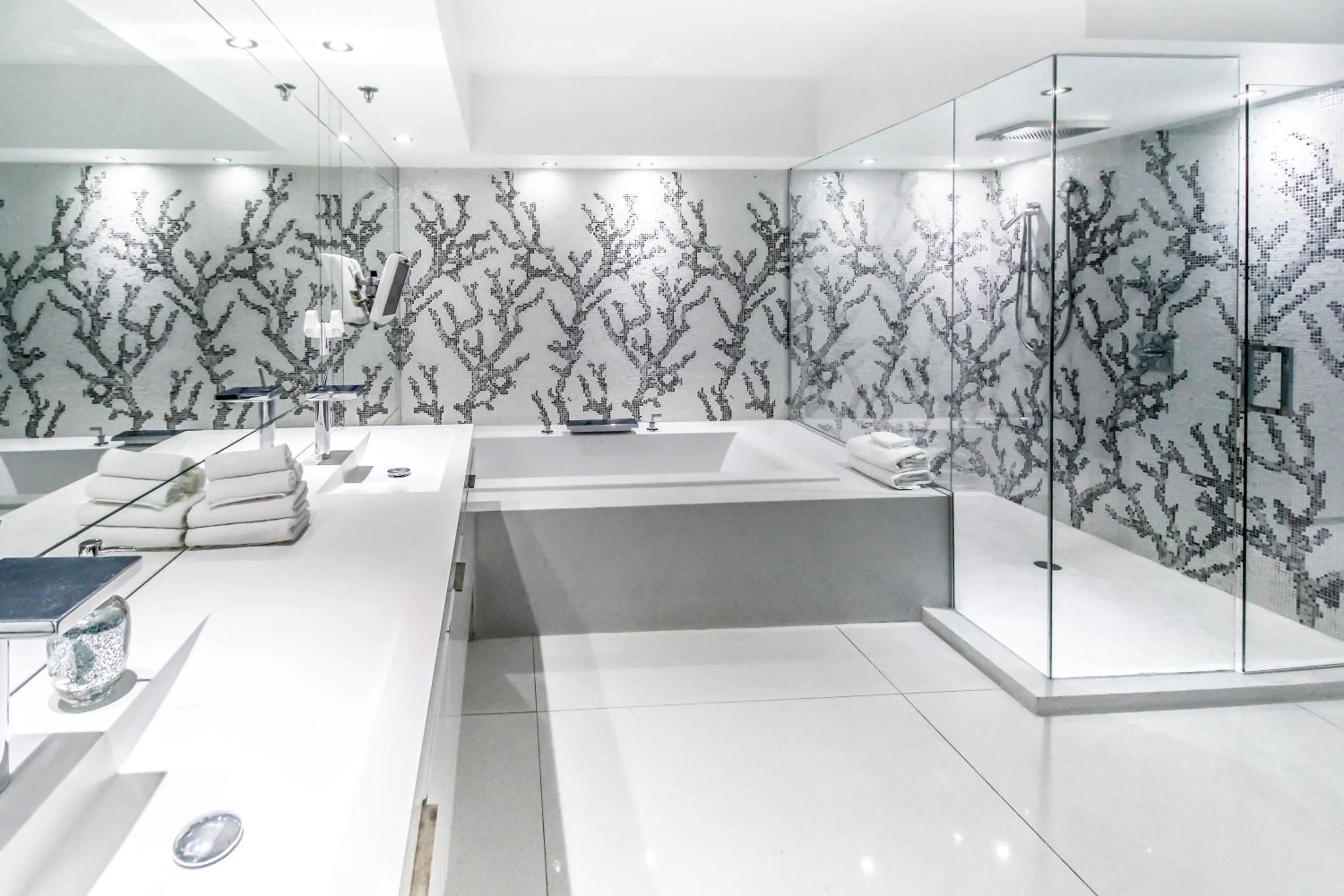 Bathroom in Casa Grande Suites on Ocean Drive