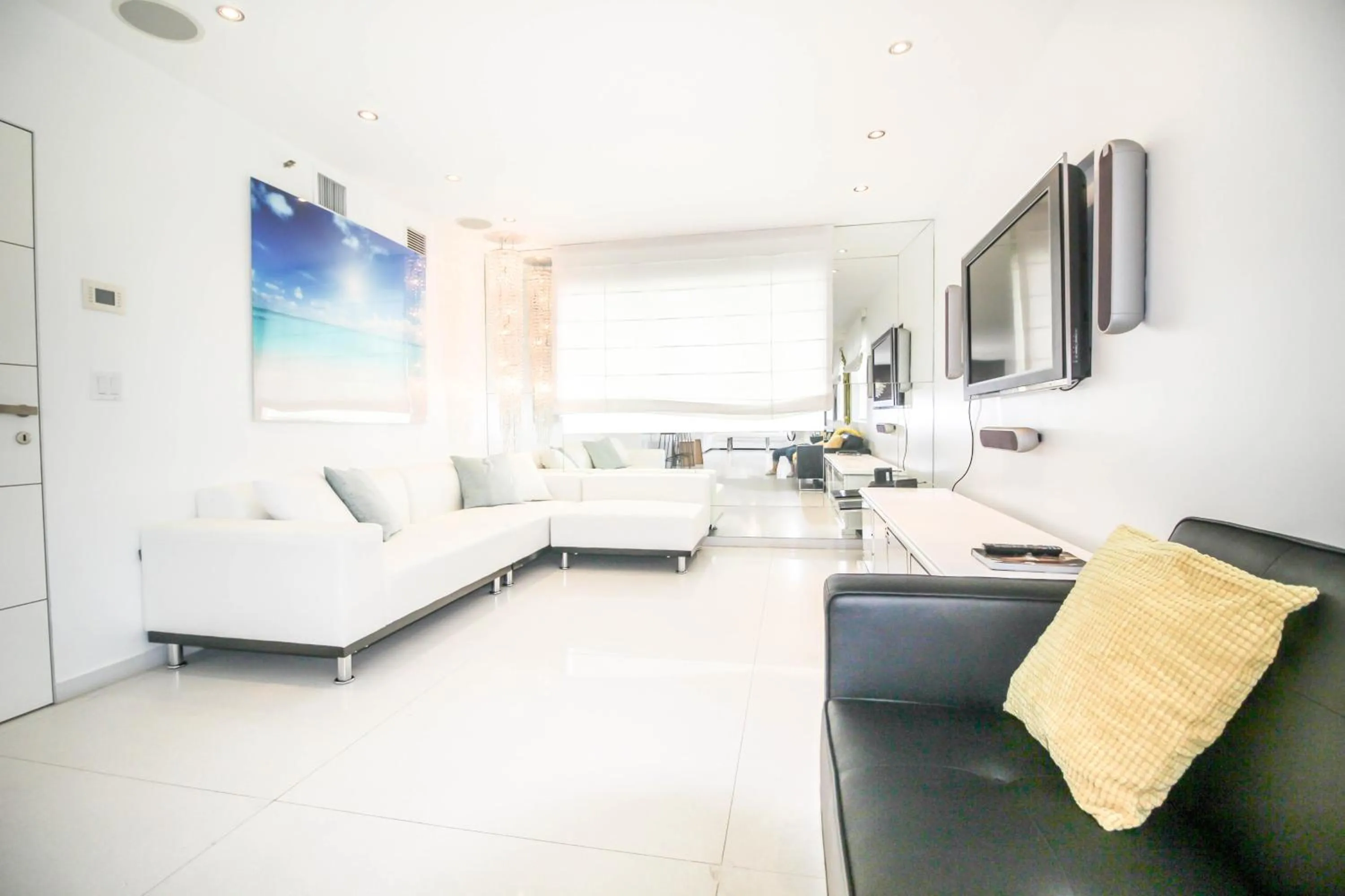 Photo of the whole room in Casa Grande Suites on Ocean Drive