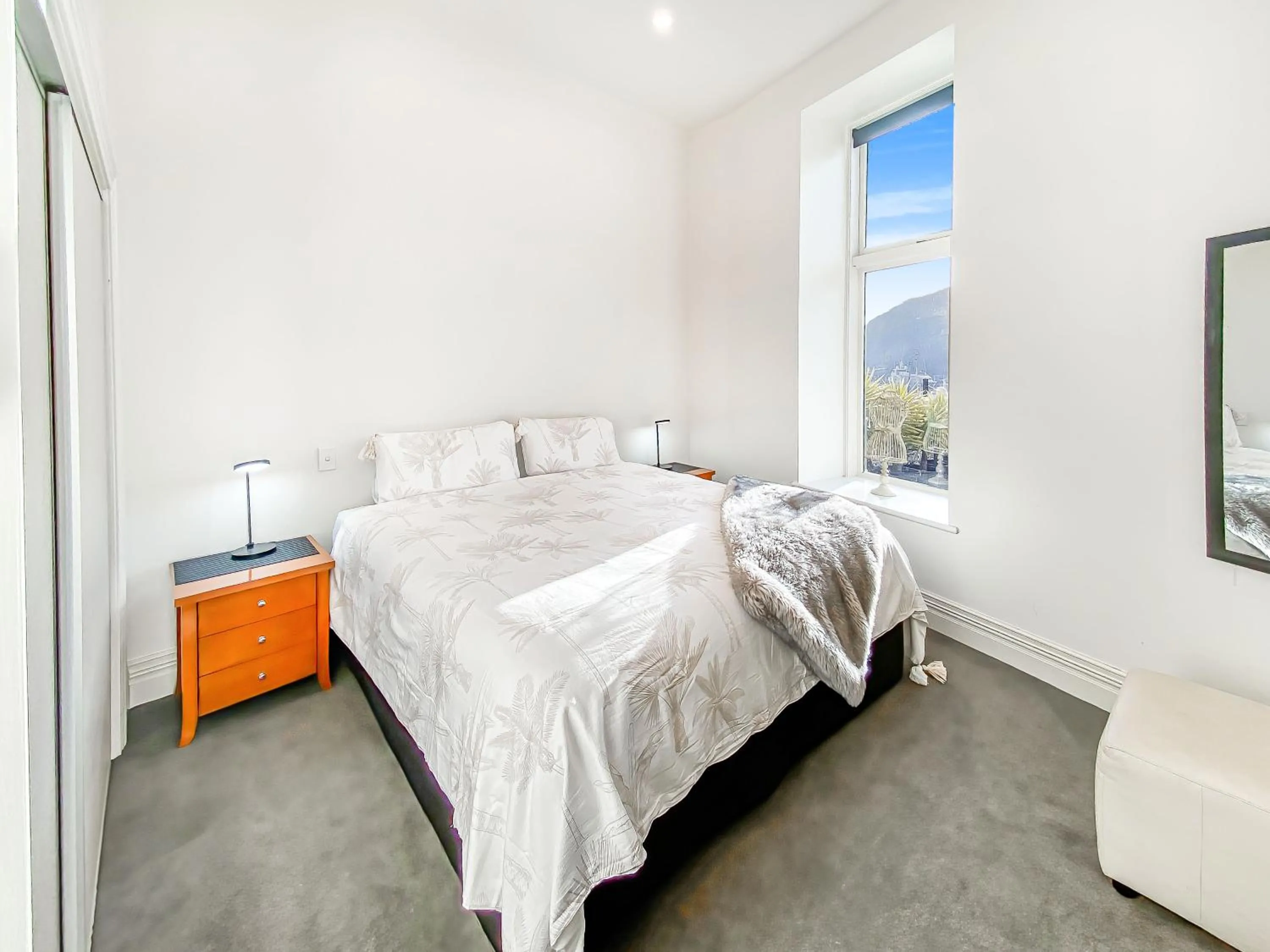 Bedroom, Bed in Picton Waterfront Apartments