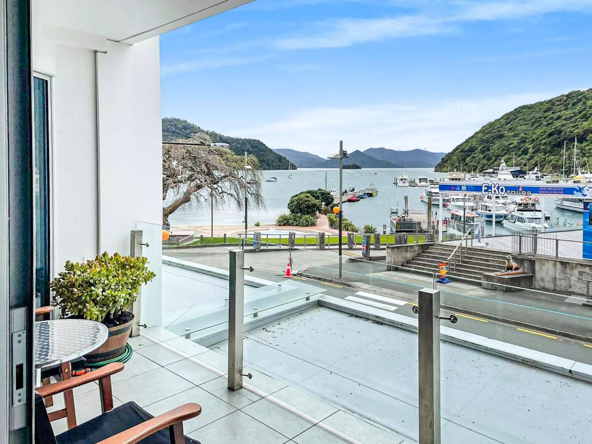 Natural landscape in Picton Waterfront Apartments