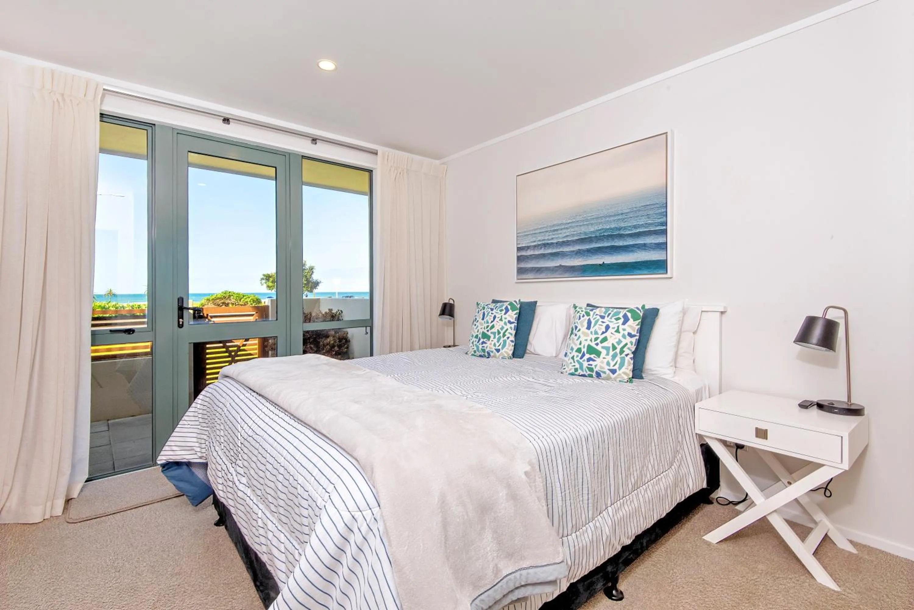 Bedroom, Bed in Beachpoint Apartments