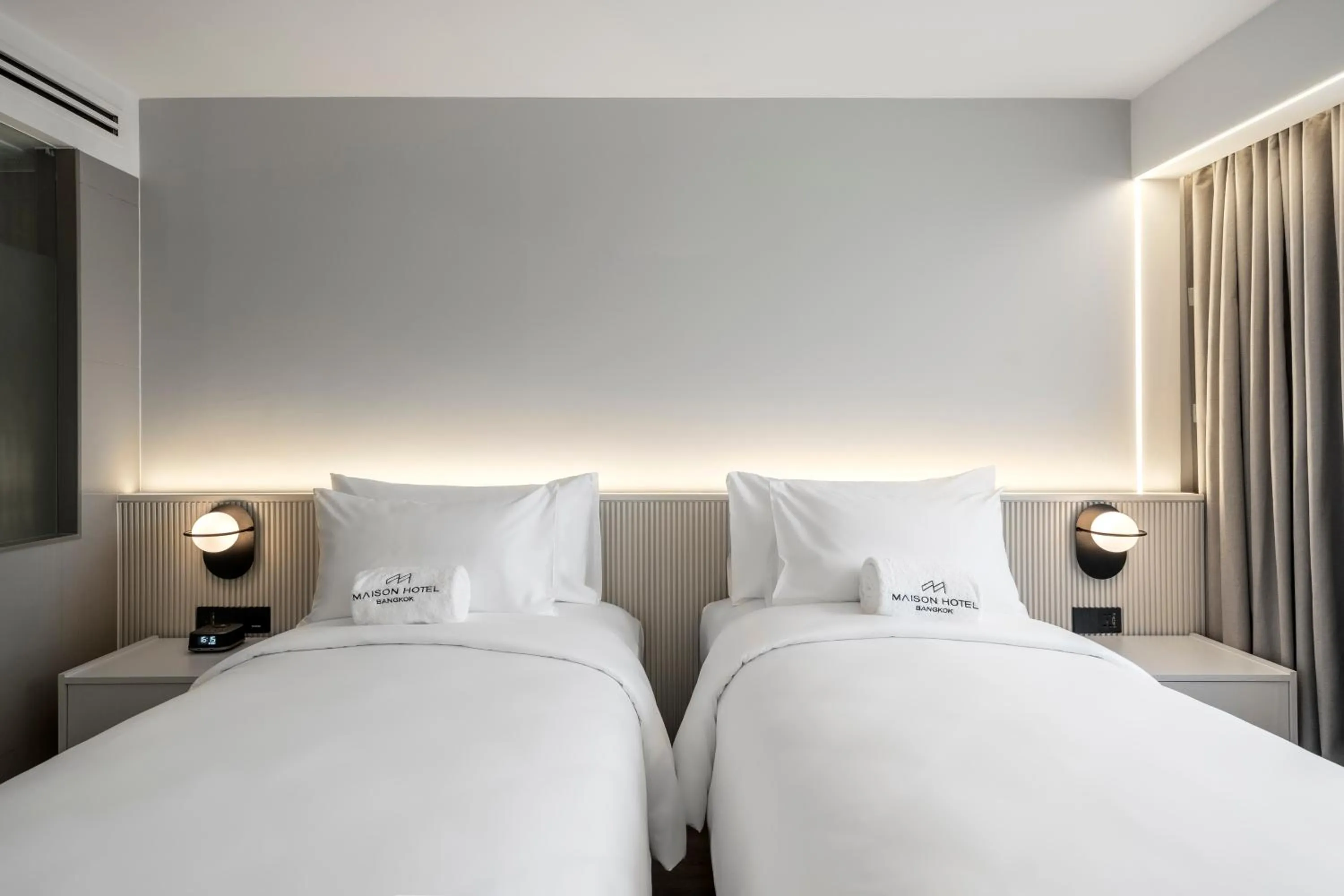 Bedroom, Bed in Rajah Hotel