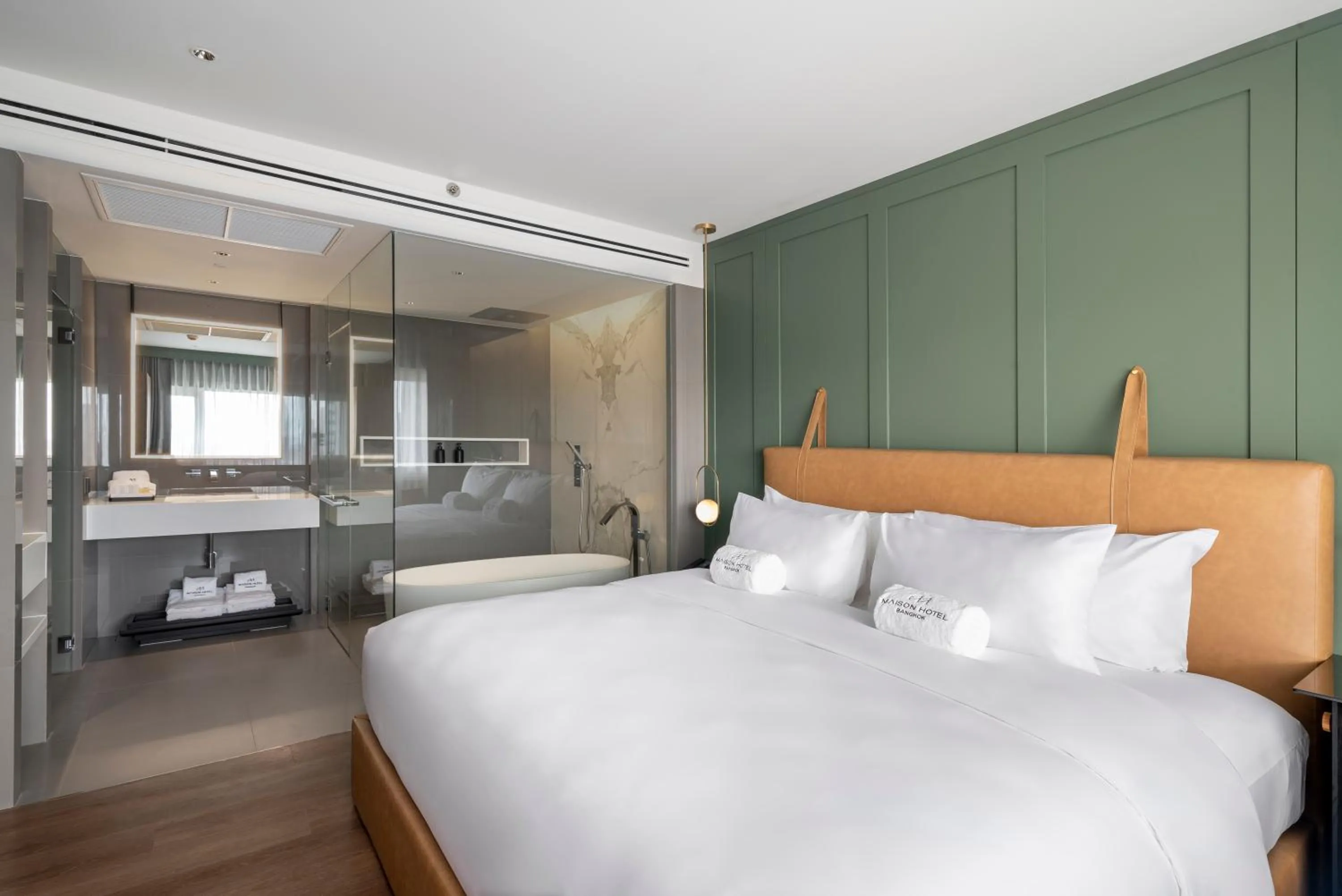 Bedroom, Bed in Rajah Hotel