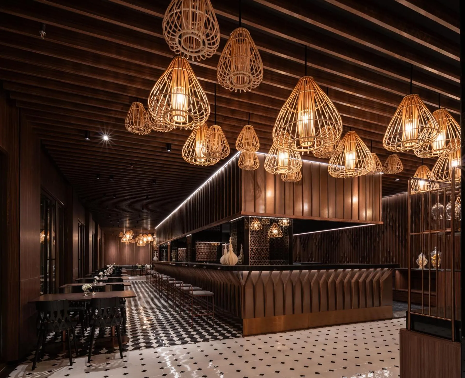 Restaurant/places to eat in Rajah Hotel