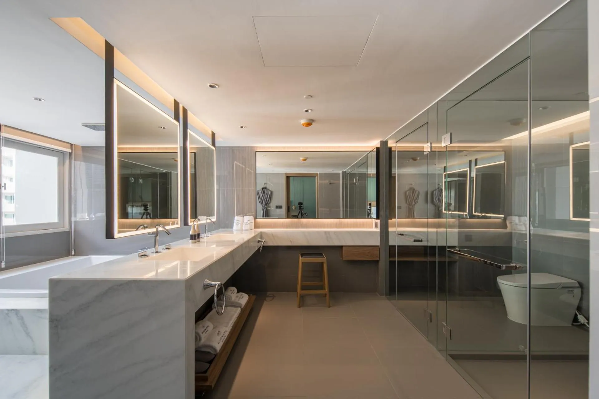 Toilet, Bathroom in Rajah Hotel