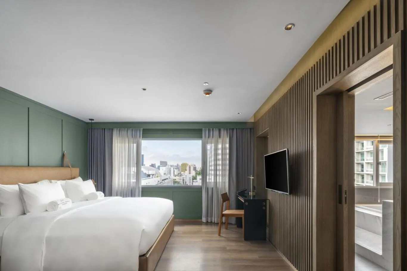 Bedroom, Bed in Rajah Hotel