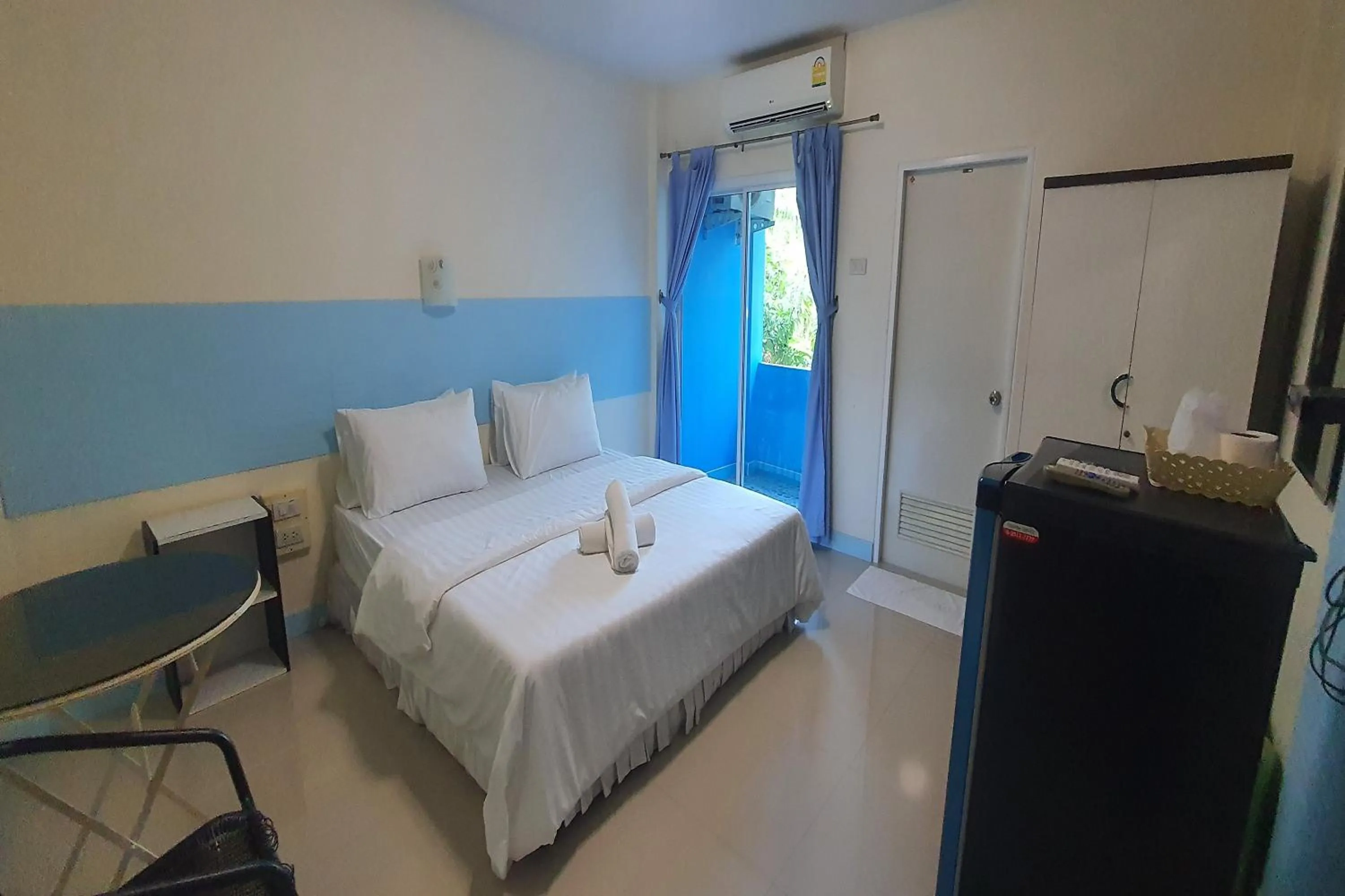 Bedroom, Bed in M Resort