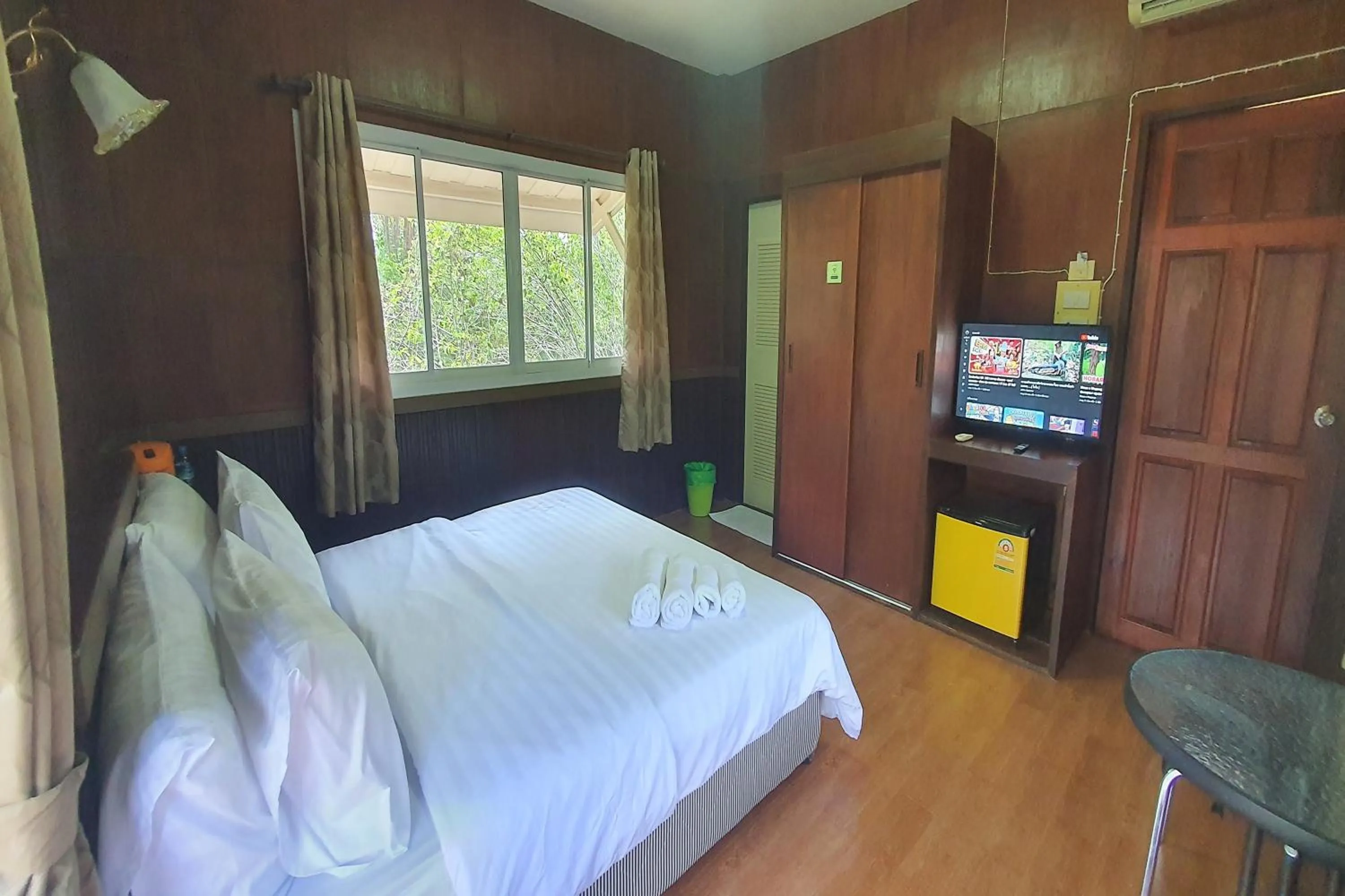 Bedroom, Bed in M Resort