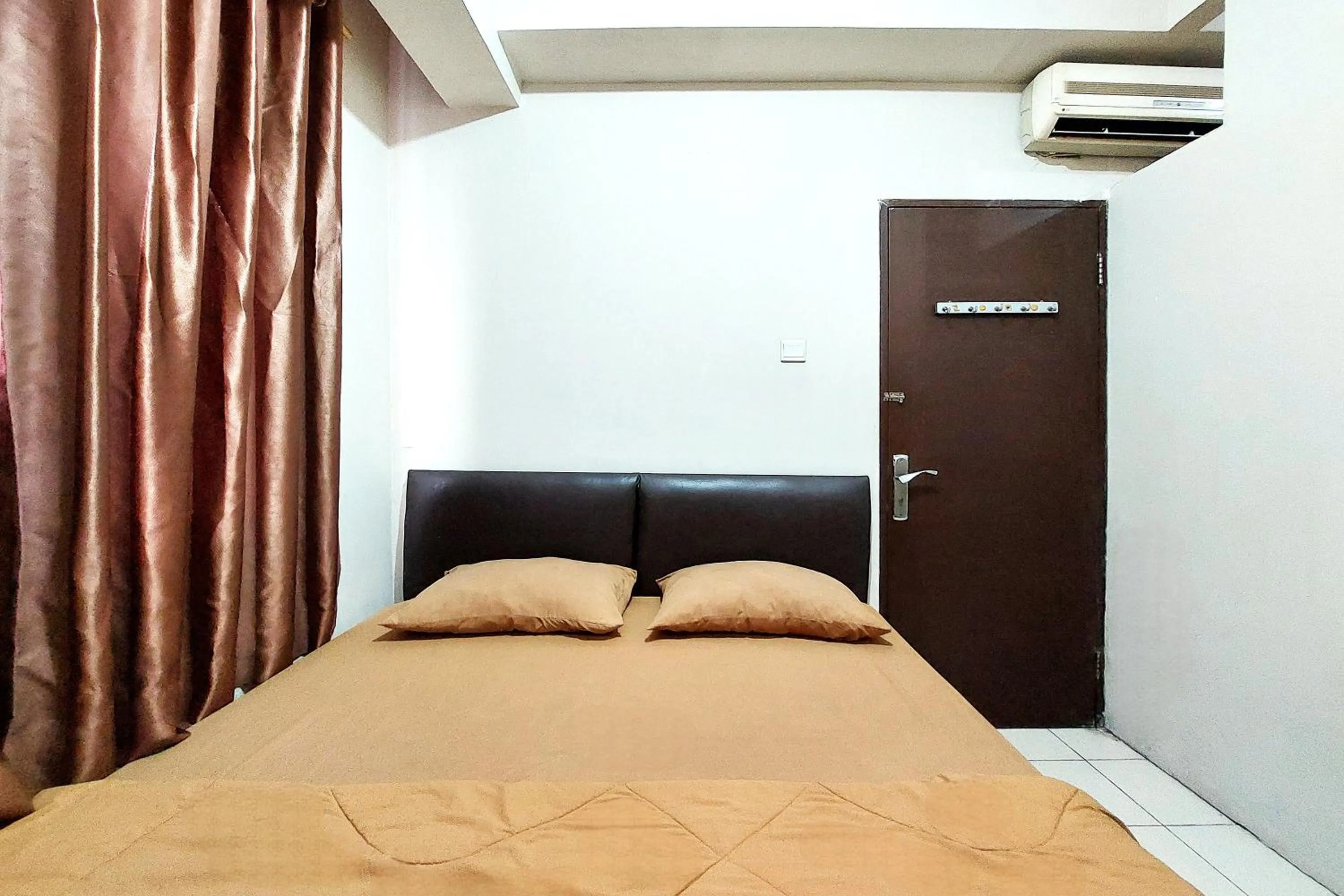 Bed in Adaru Property at Sunter Park View