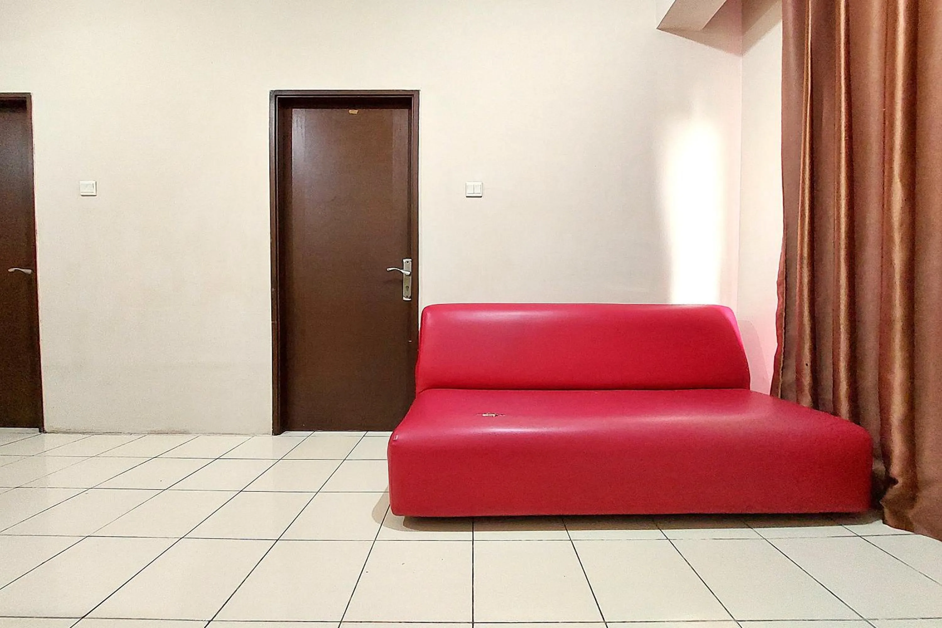 Seating area in Adaru Property at Sunter Park View