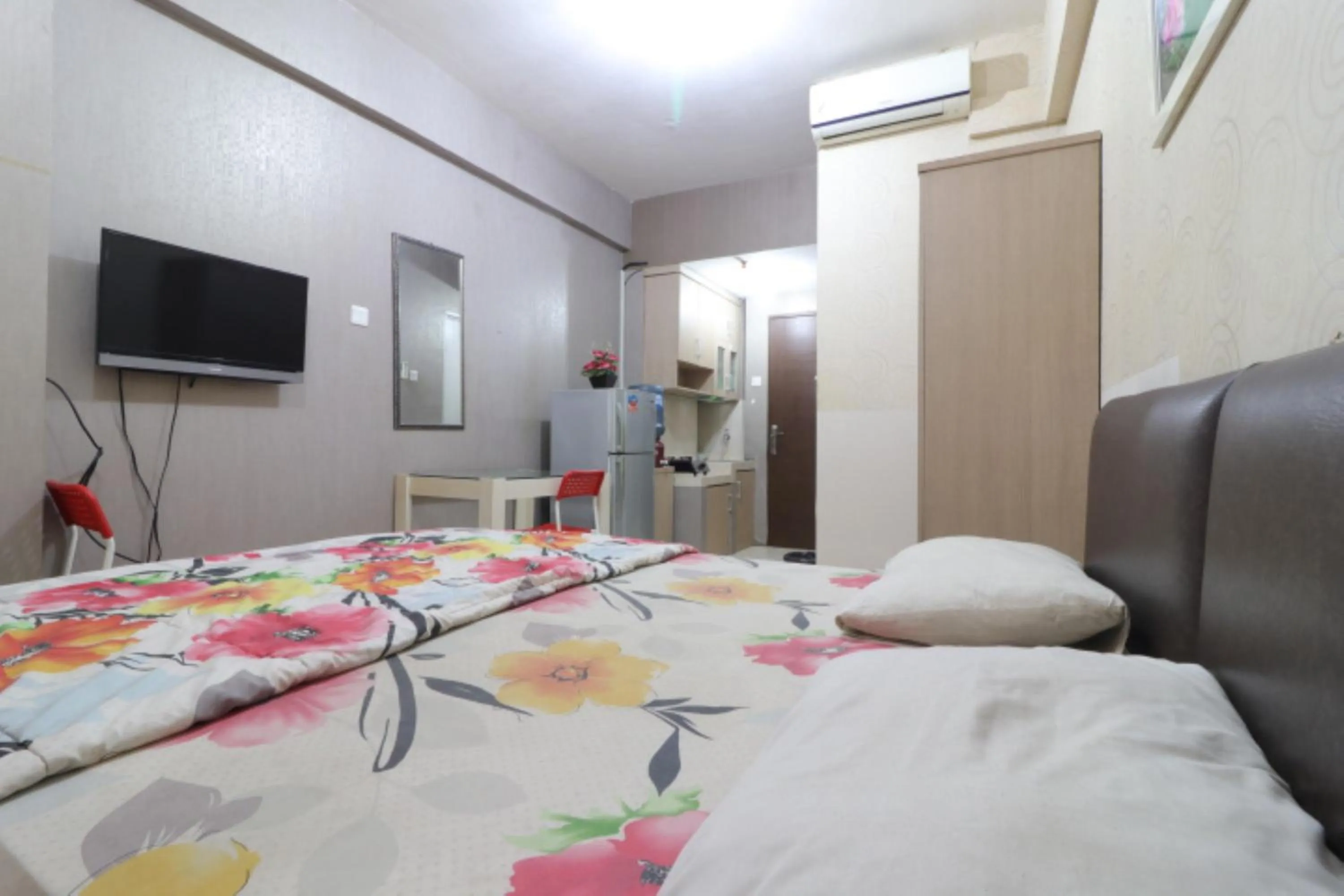 Bedroom, Bed in Adaru Property at Sunter Park View