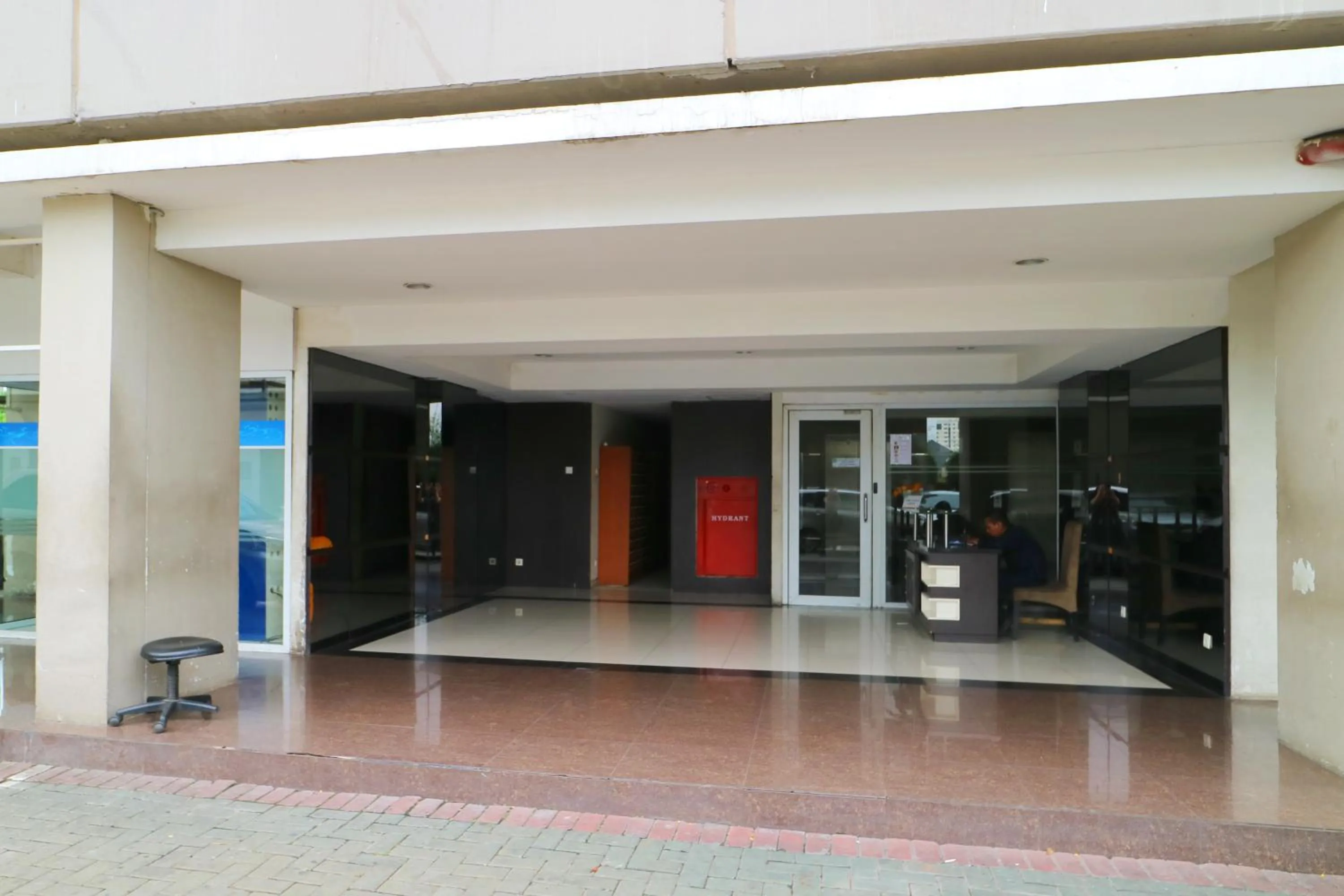 Facade/entrance in Adaru Property at Sunter Park View