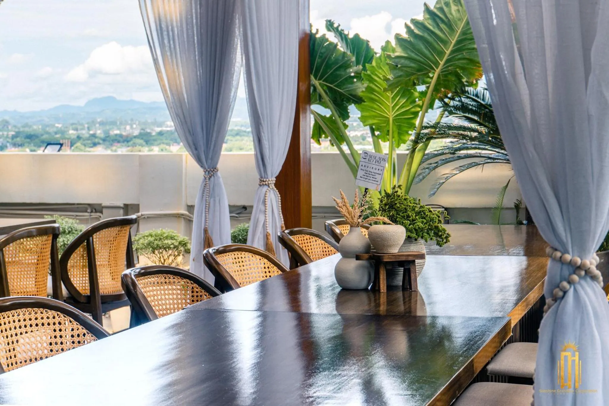 Restaurant/places to eat in Azzurro Hotel