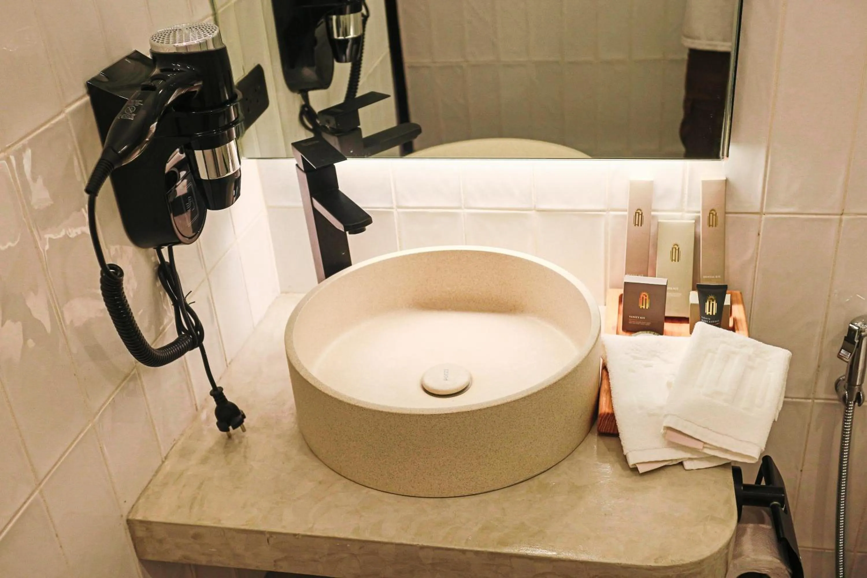 Bathroom in Azzurro Hotel