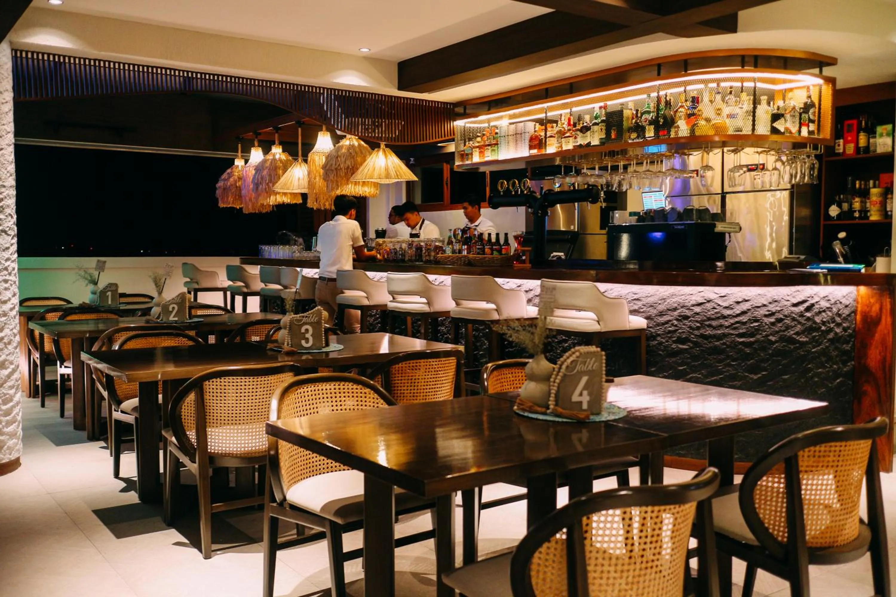 Restaurant/places to eat in Azzurro Hotel