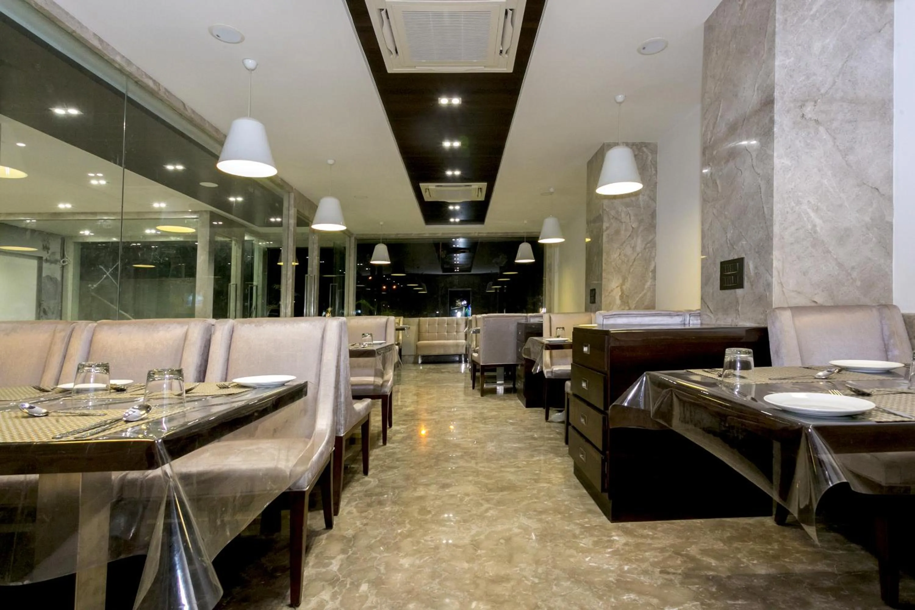 Restaurant/places to eat in Varju Villa