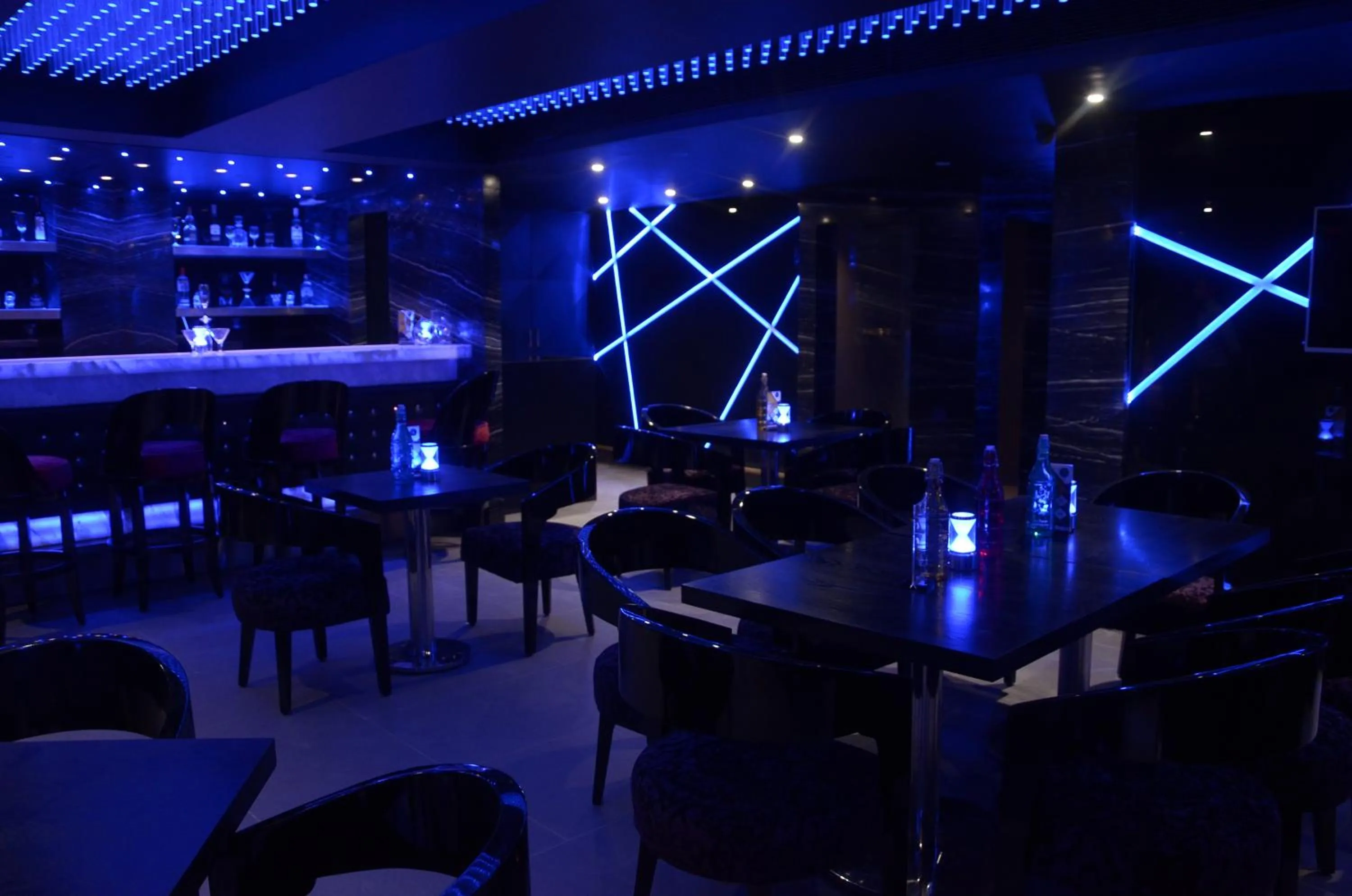 Karaoke in Varju Villa