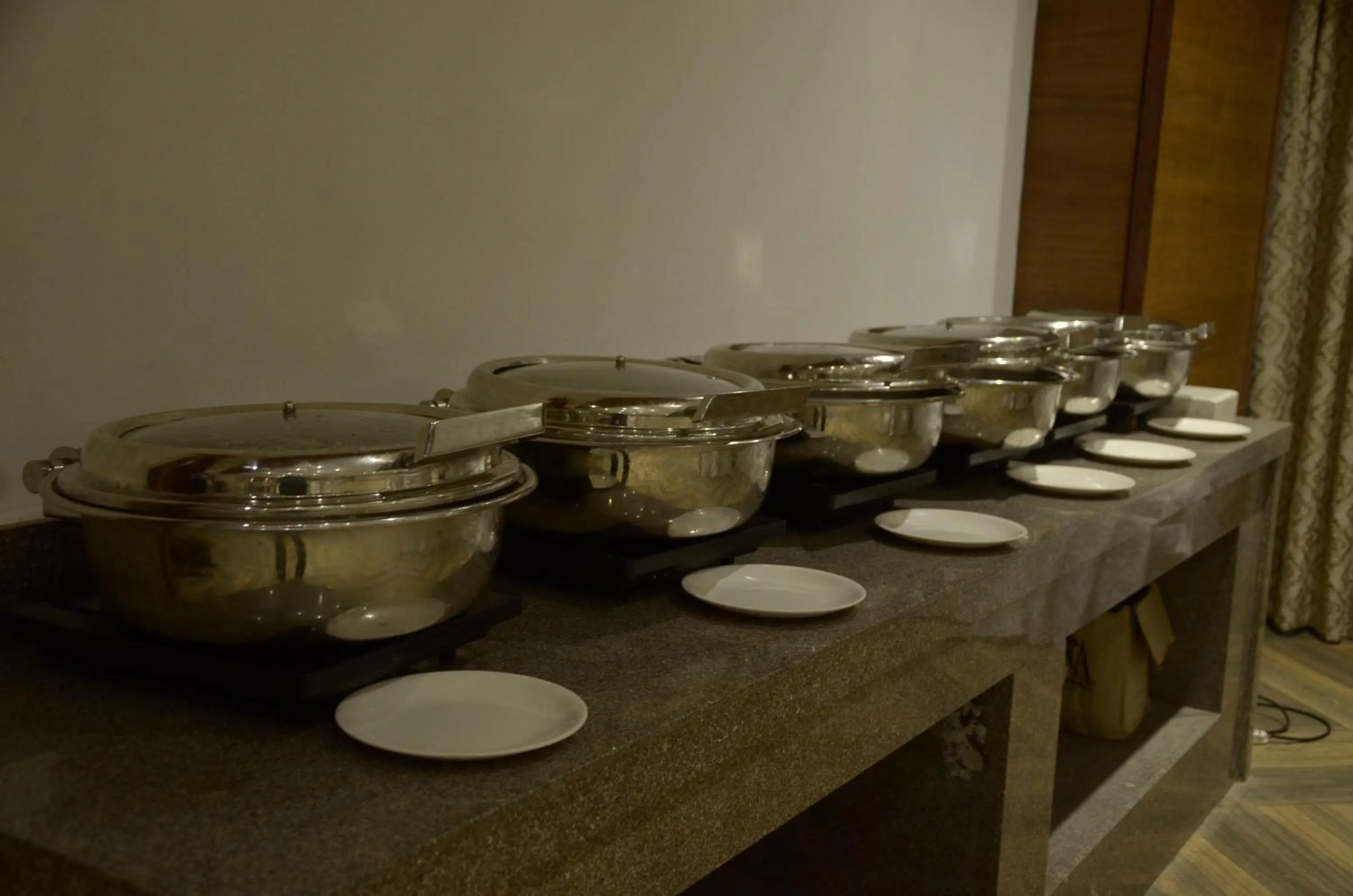 Meals in Varju Villa