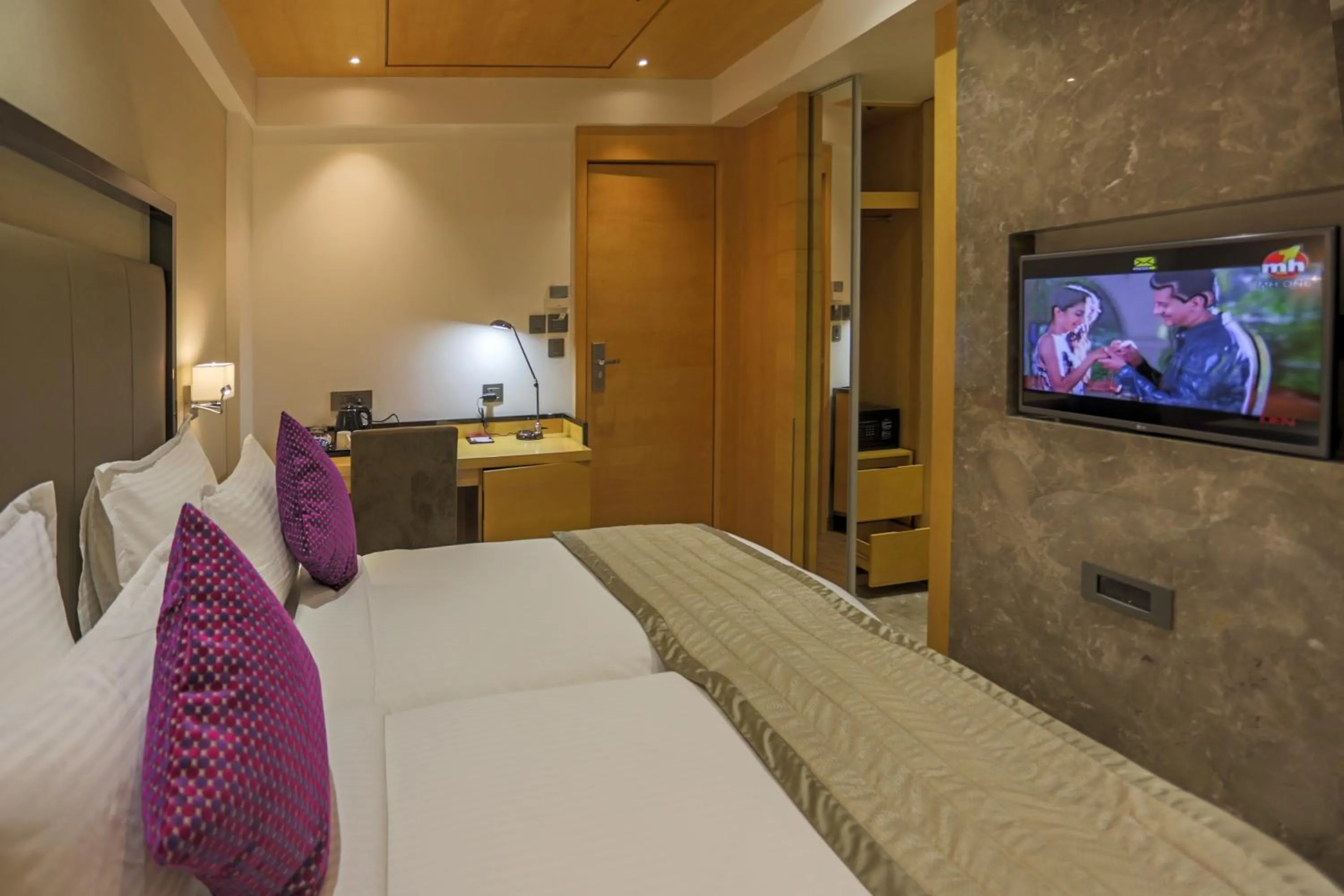 Bedroom, Bed in Varju Villa